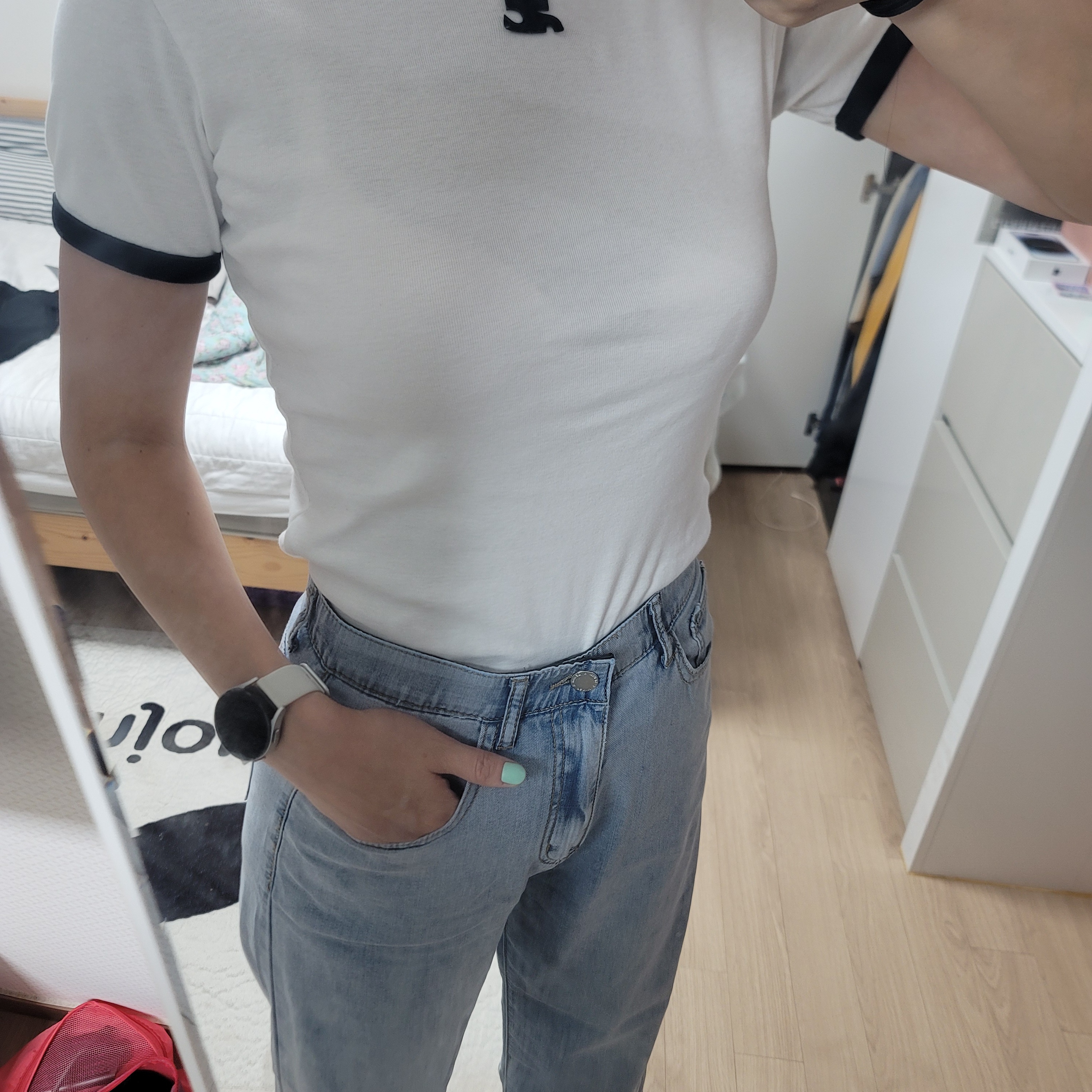 (W) Courreges Reedition Bumpy Contrast T-Shirt Heritage White Black 착용 스타일