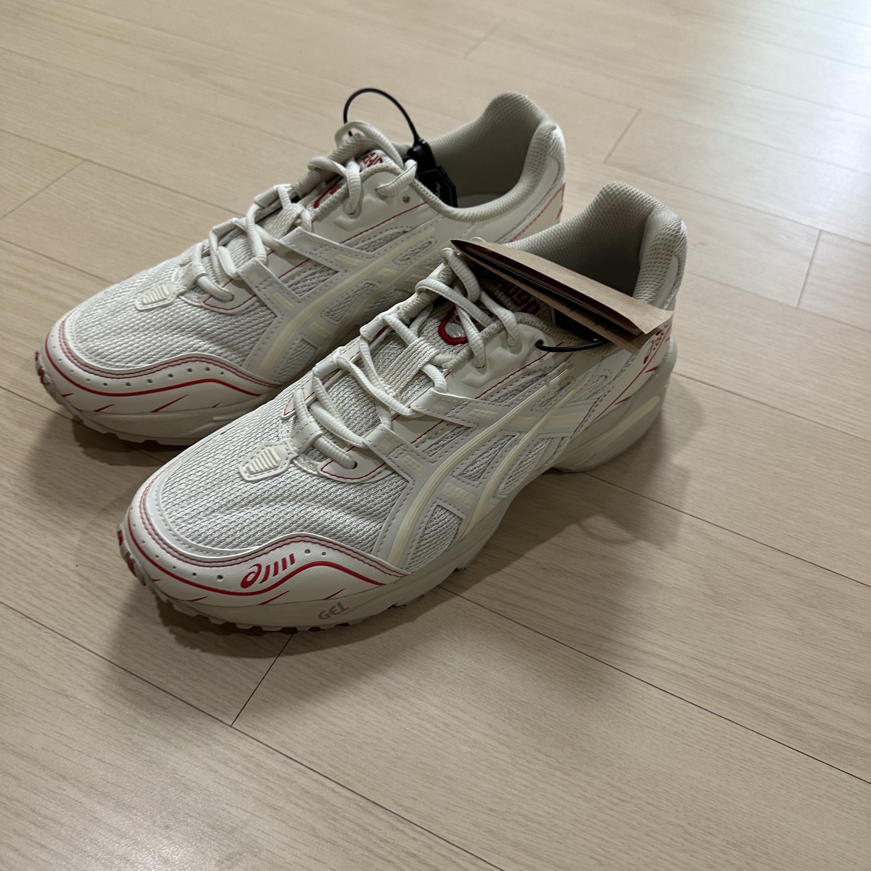 Asics Gel-1090 Birch 착용 스타일
