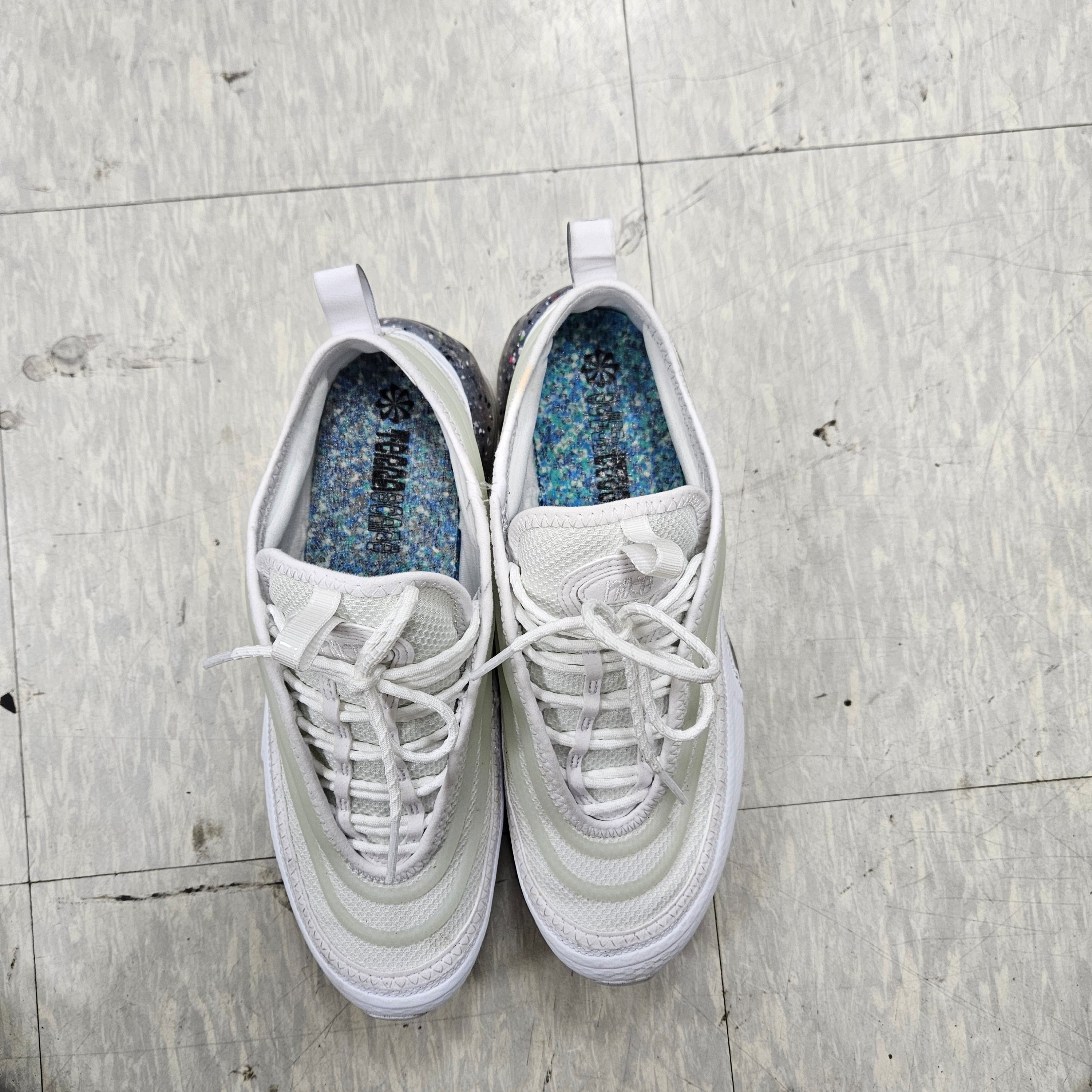 Nike Air Max Terrascape 97 Triple White 착용 스타일 - 1
