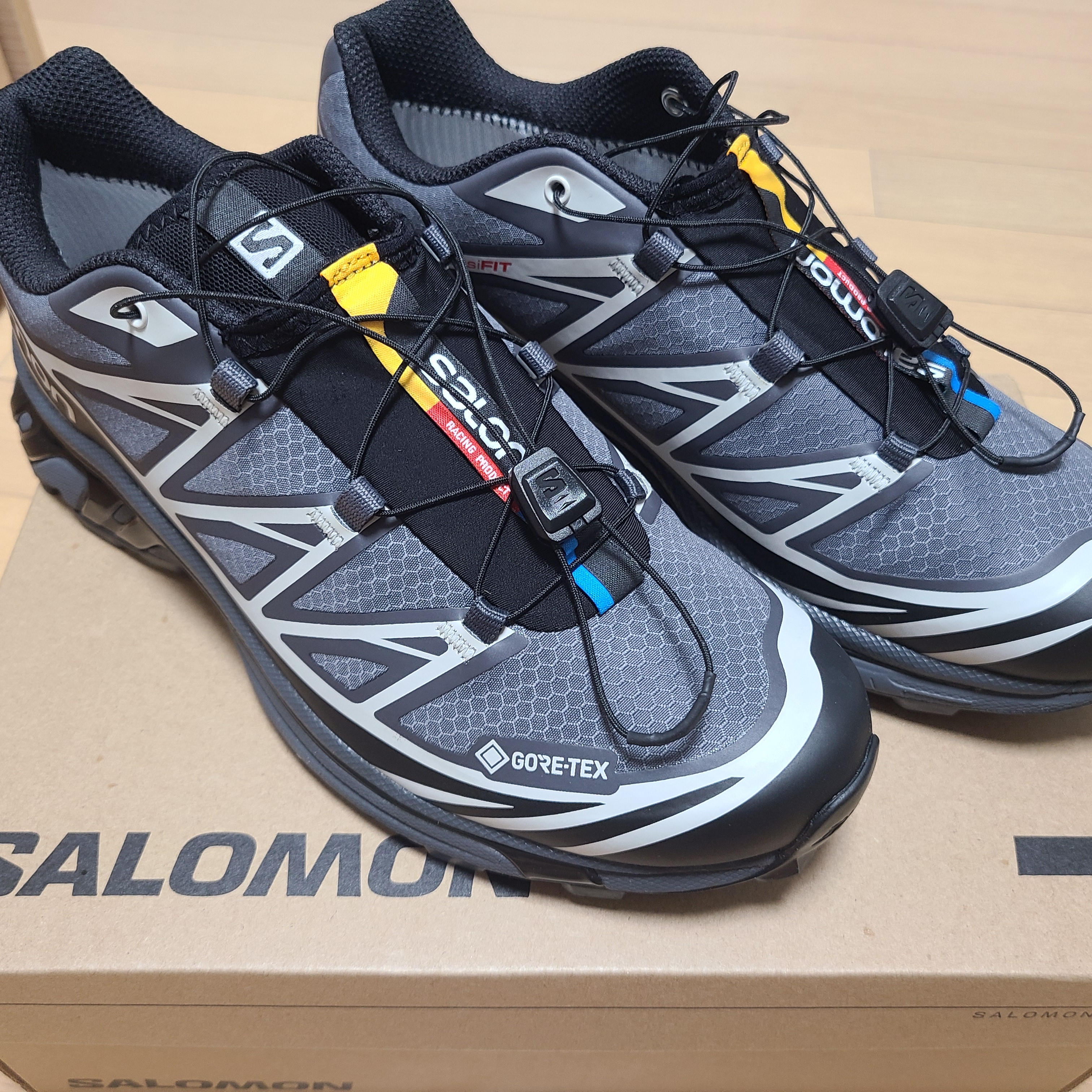 Salomon XT-6 Gore-Tex Black Ebony 착용 스타일