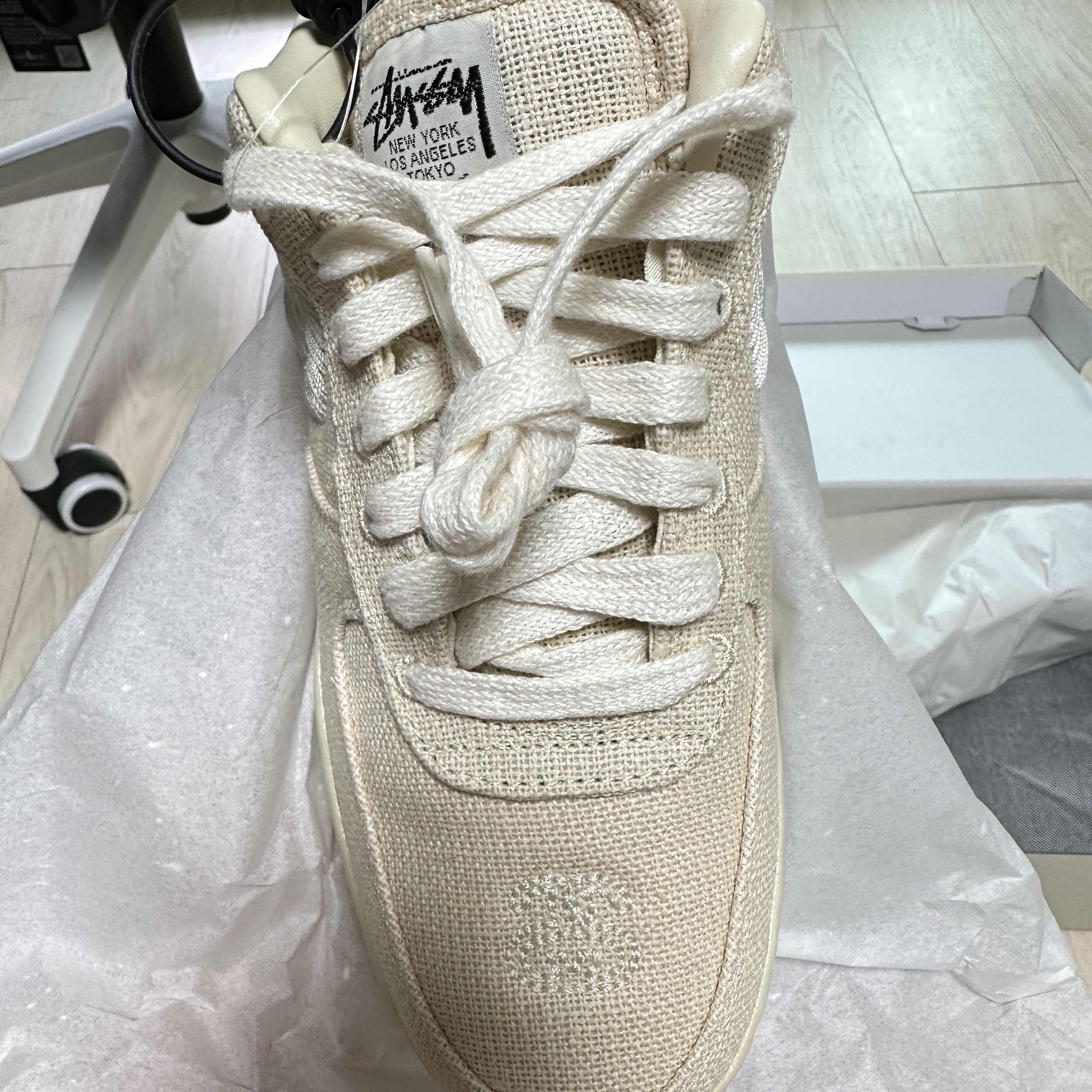Nike x Stussy Air Force 1 Low Fossil 착용 스타일 - 2