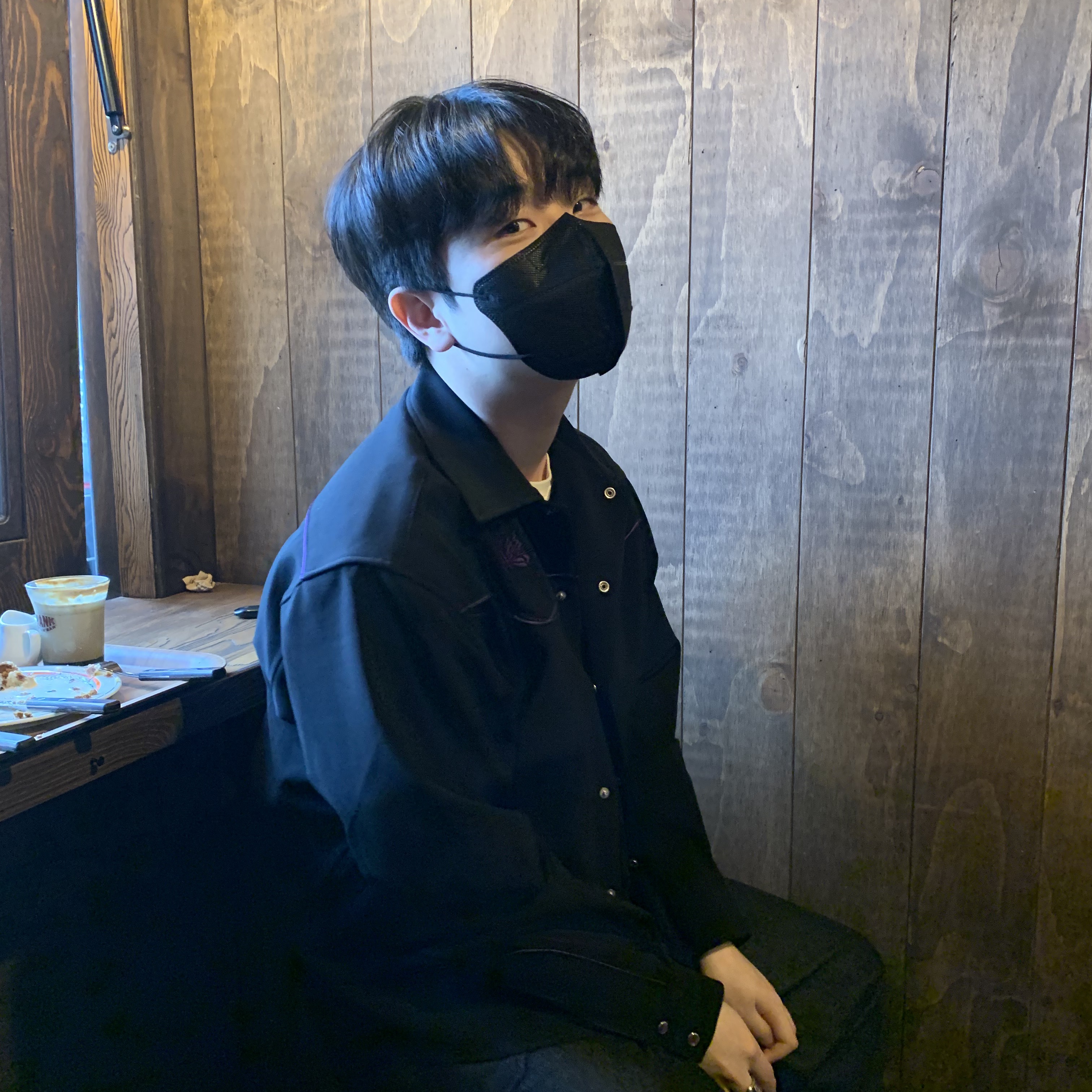 Needles Piping Cowboy Jacket Black 착용 스타일