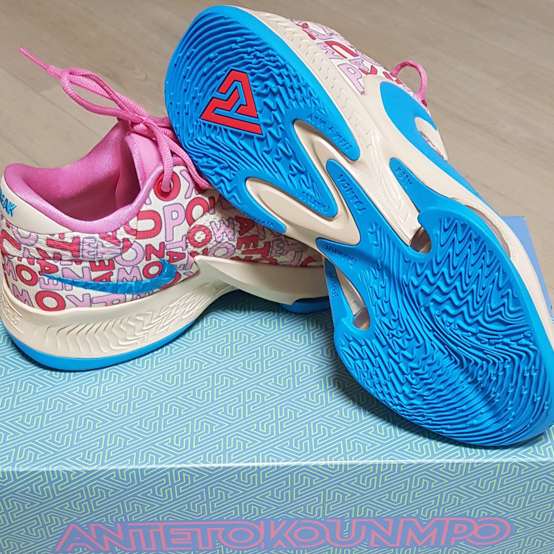 Nike Zoom Freak 4 Pale Vanilla Coral Chalk 착용 스타일 - 1