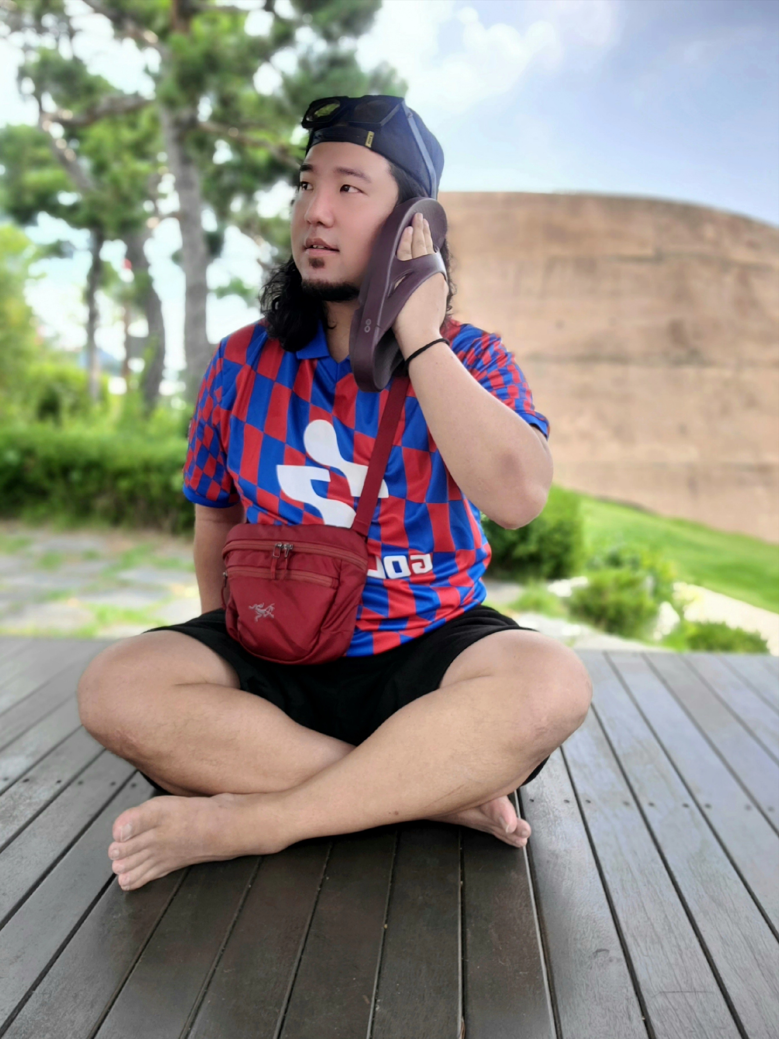 Oofos OOriginal Cabernet 착용 스타일 - 3