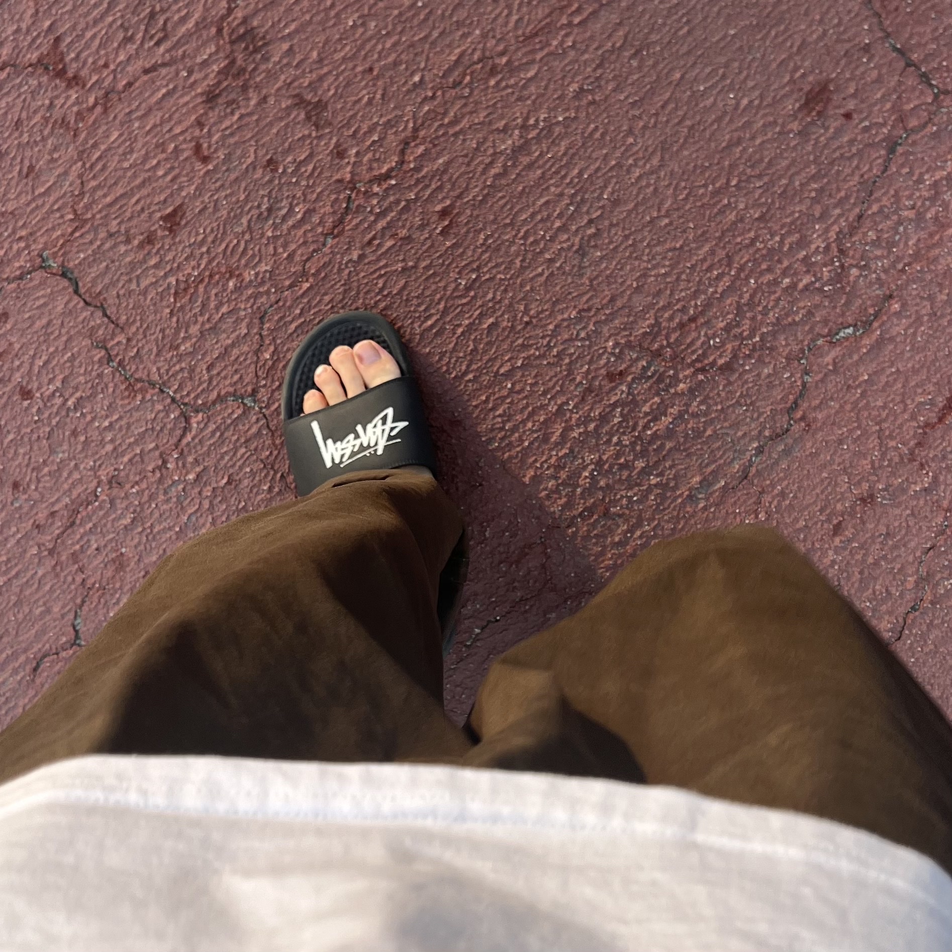 Nike x Stussy Benassi Slide Off Noir 착용 스타일