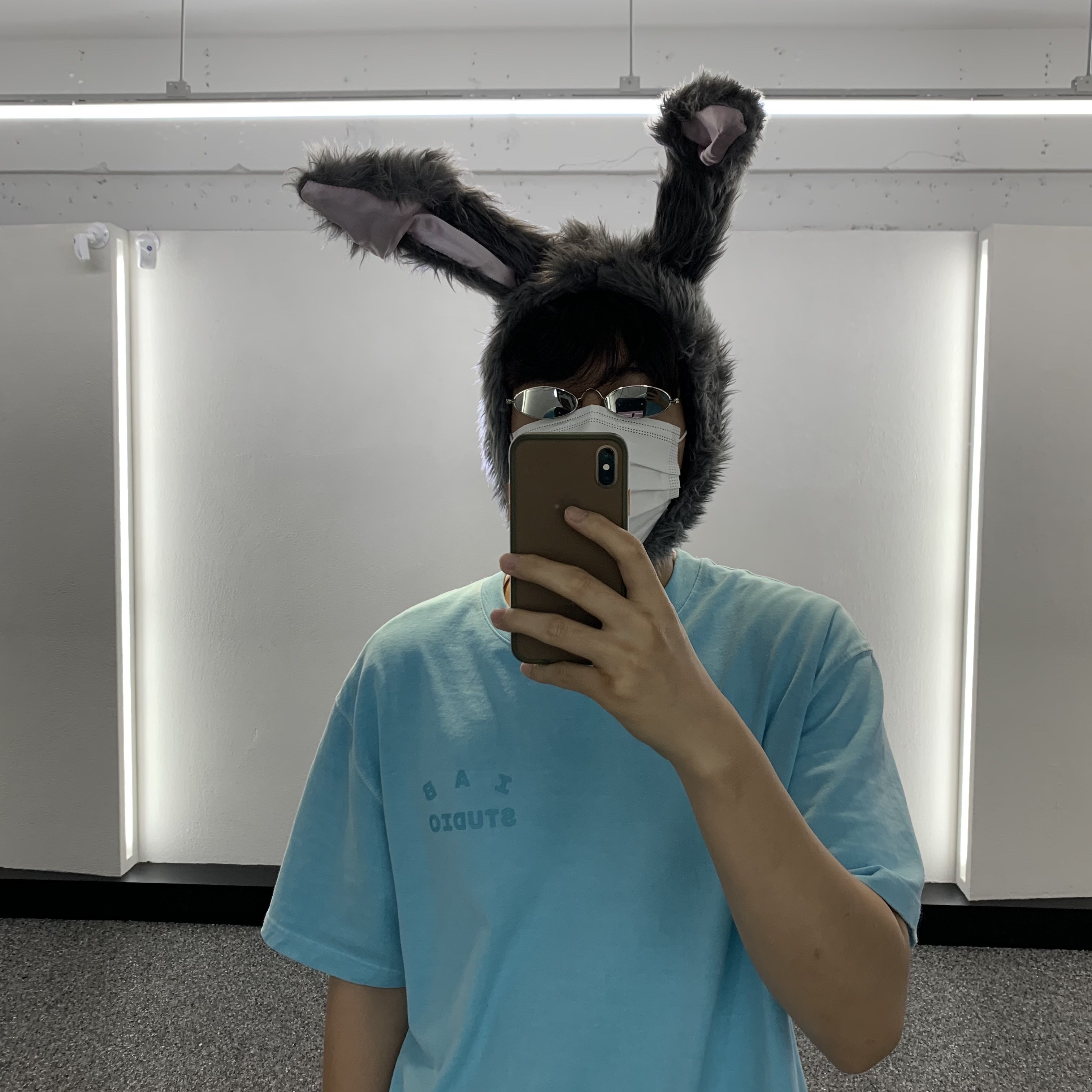 IAB Studio Pigment T-Shirt Cyan 착용 스타일