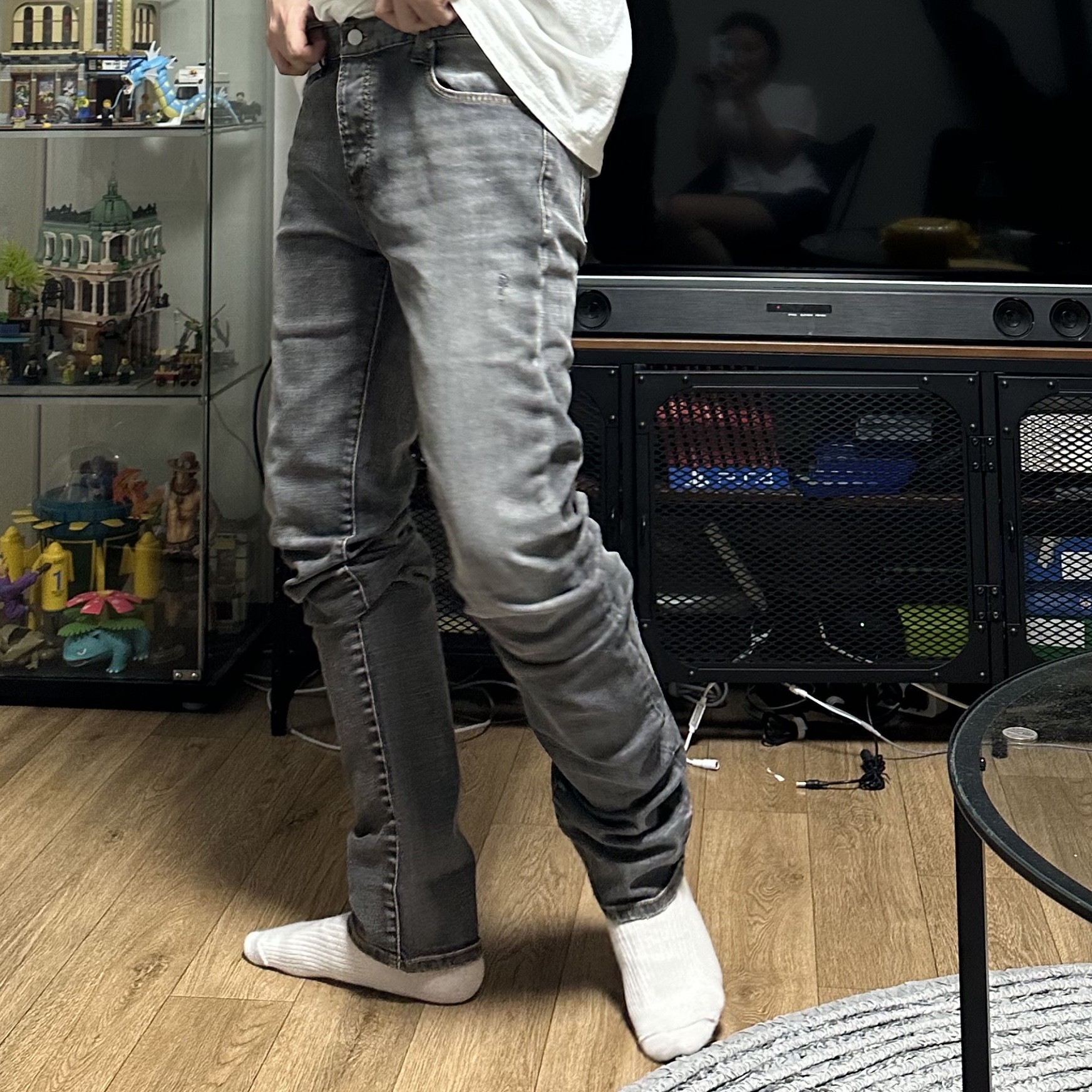 Undermycar Legion.03 Slim Fit Blue Stitch Washed Jeans Washed Gray 착용 스타일