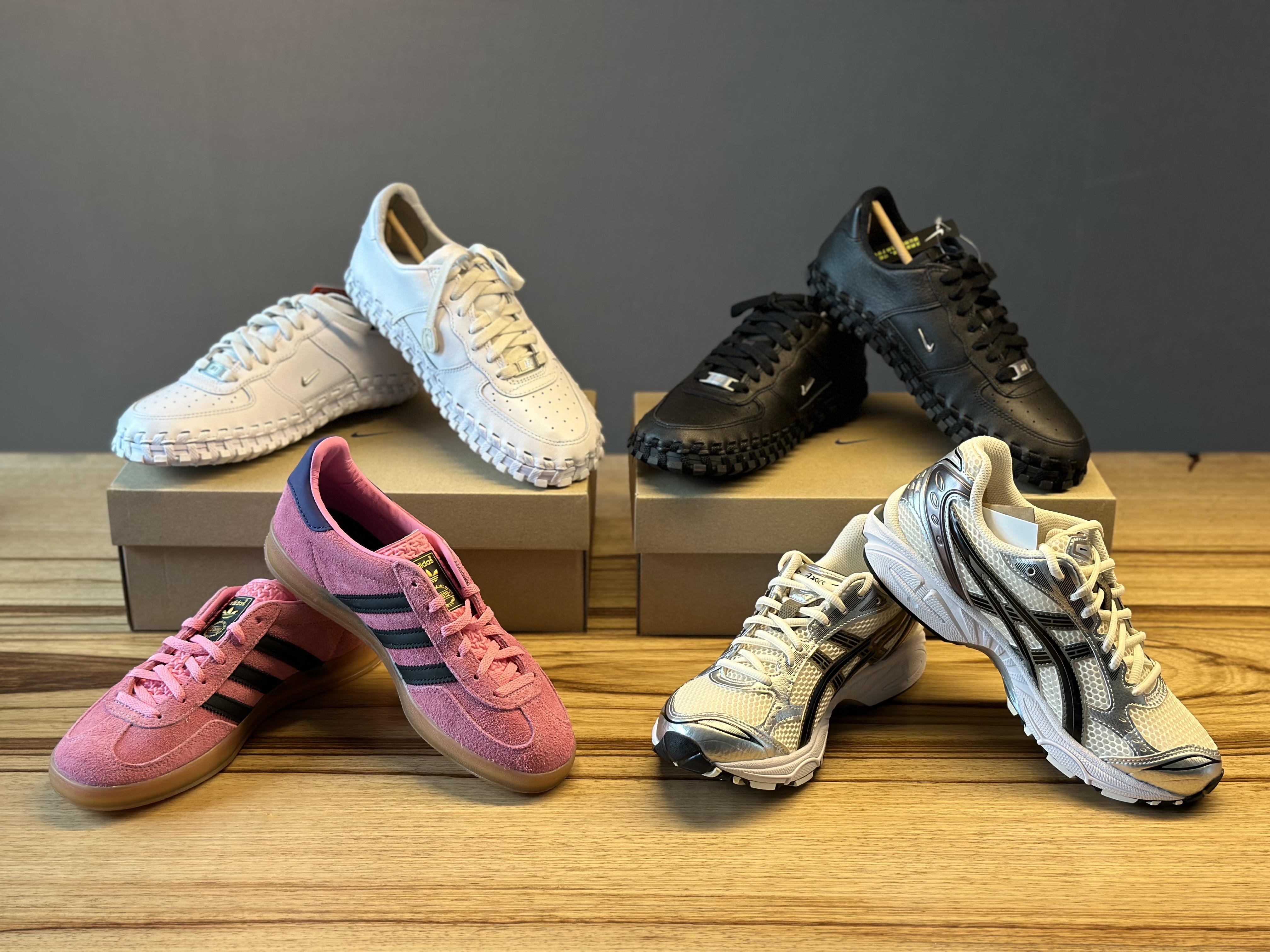 (W) Adidas Gazelle Indoor Bliss Pink, Asics Gel-Kayano 14 Cream Black 착용 스타일