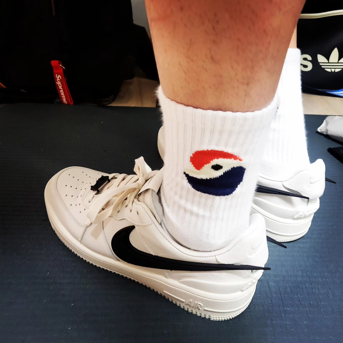 Nike x Ambush Air Force 1 Low SP Phantom 착용 스타일 - 5