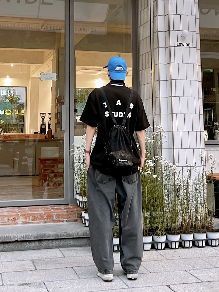 New Balance 992 Made in USA Grey - D Standard, IAB Studio 10th Anniversary T-Shirts Pack White & Black (2 Pack) 착용 스타일 - 1