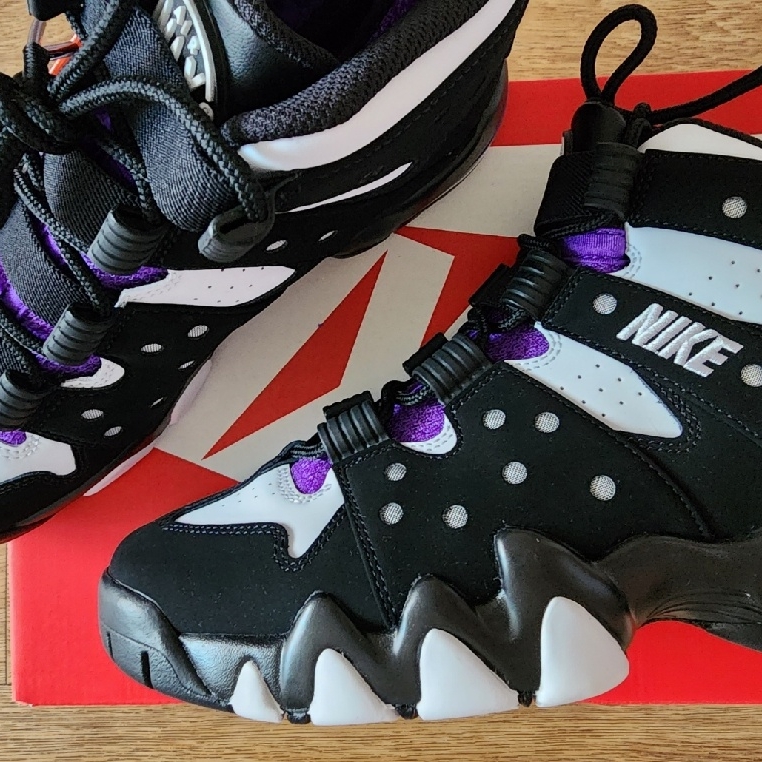 Nike Air Max 2 CB 94 Black and Pure Purple 착용 스타일 - 4