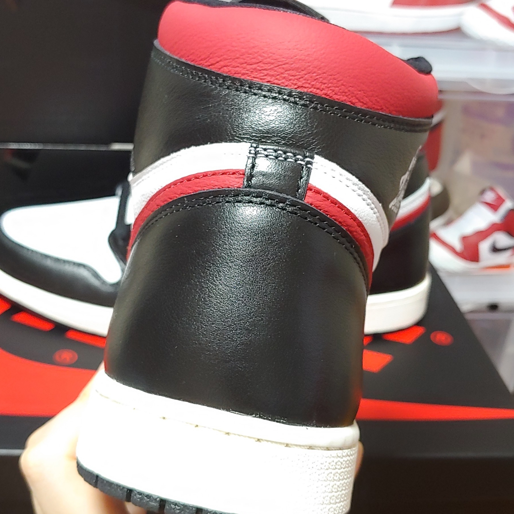 Jordan 1 Retro High OG Gym Red 착용 스타일 - 1