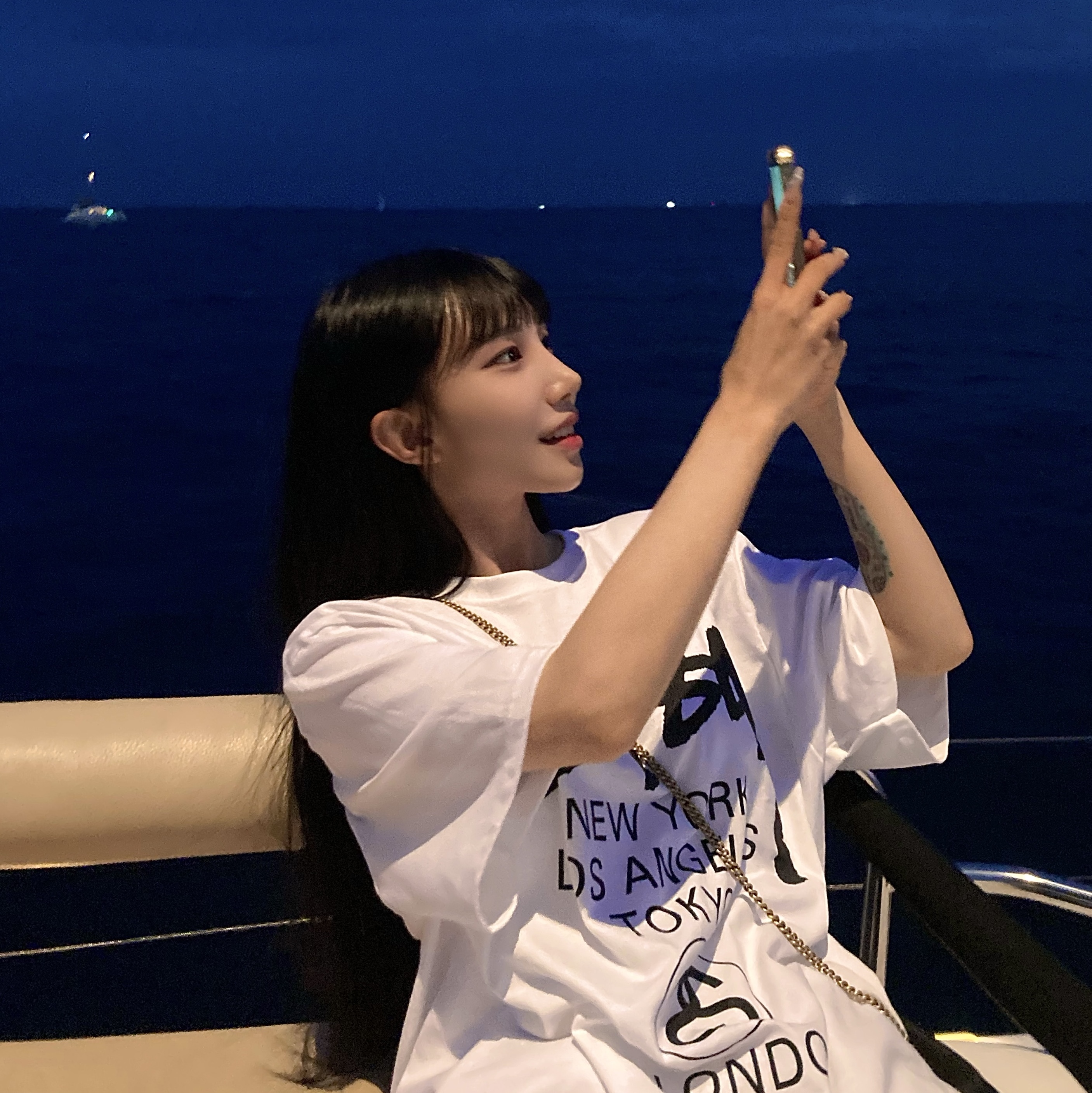 Stussy World Tour T-Shirt White 2023 착용 스타일