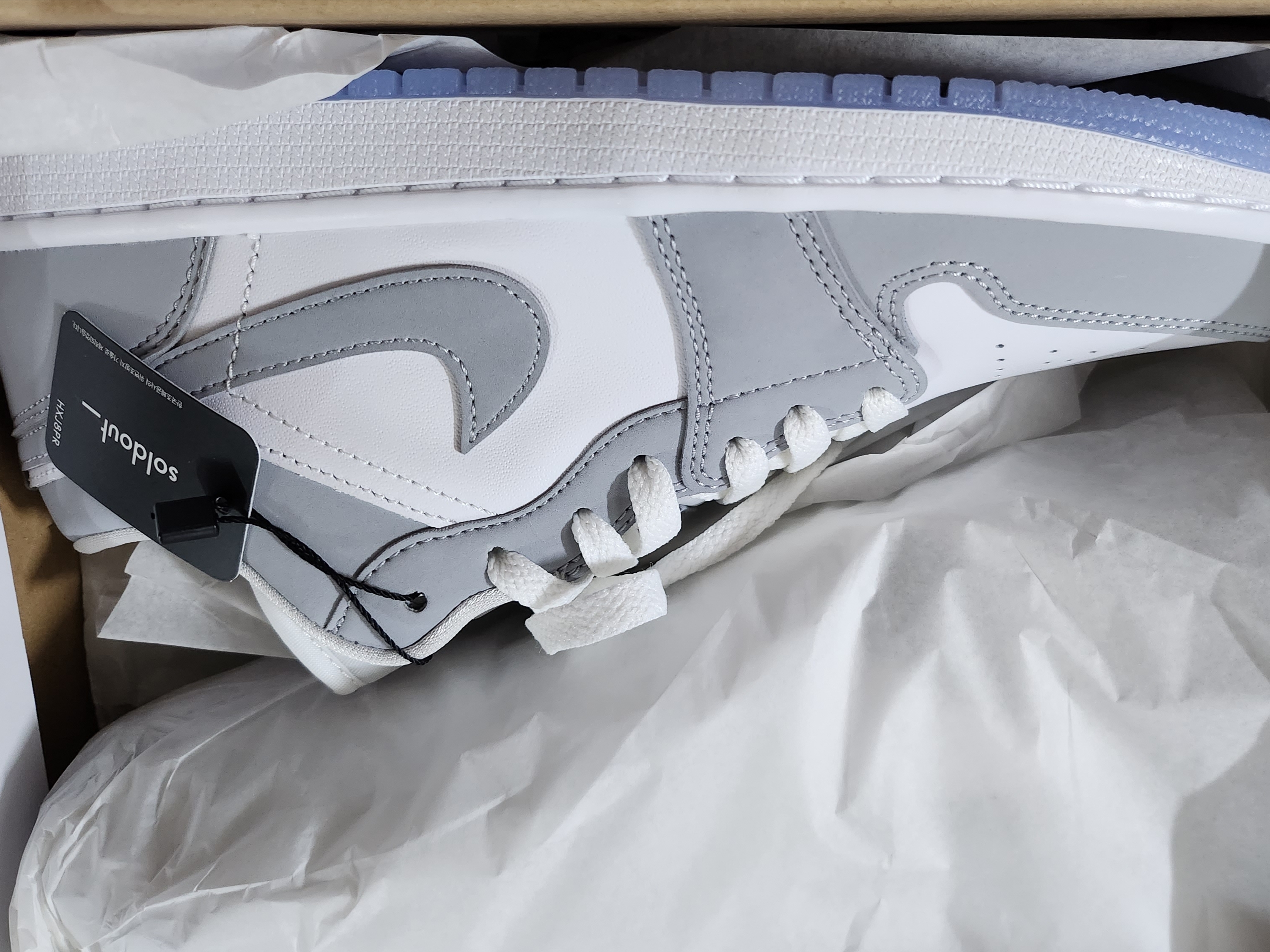 (W) Jordan 1 Low White Wolf Grey 착용 스타일