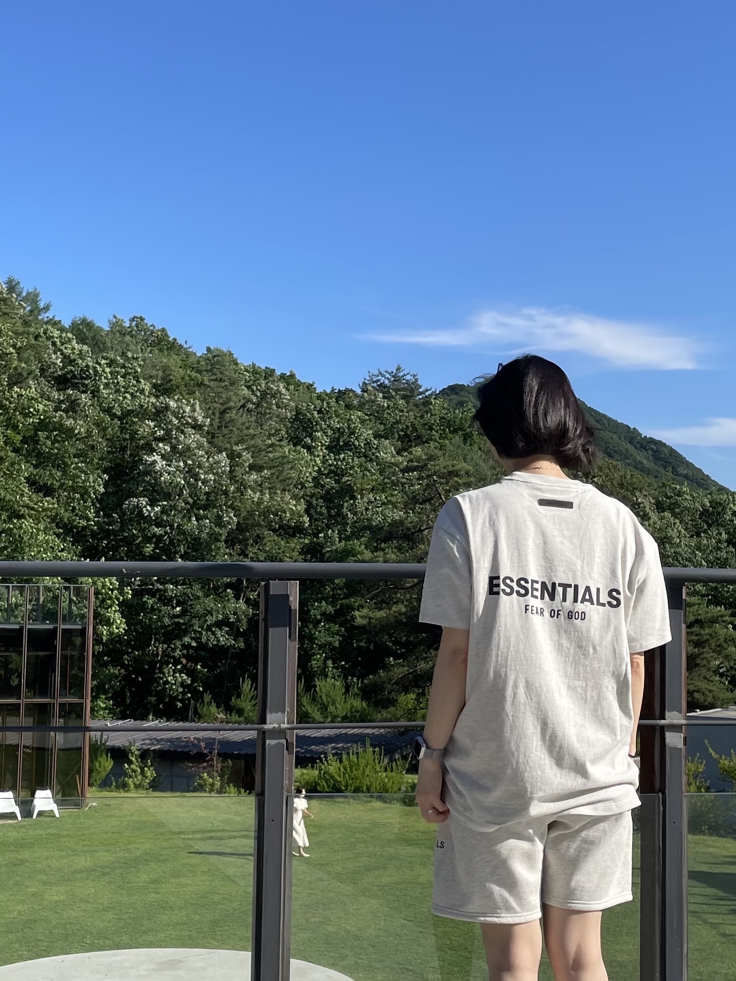 Essentials T-Shirt Oatmeal - 21SS, Essentials Sweatshorts Oatmeal - 21SS 착용 스타일