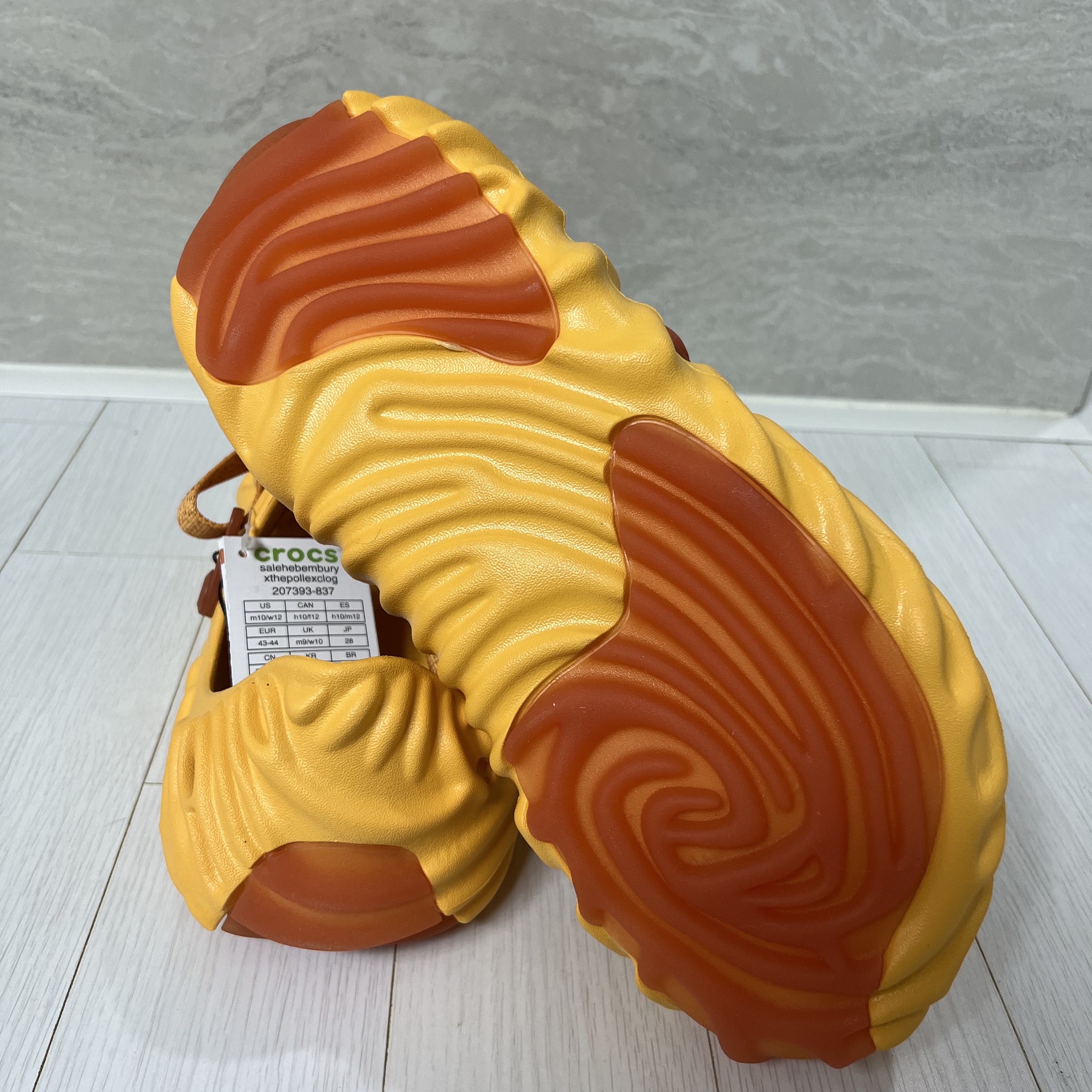 Crocs x Salehe Bembury Pollex Clog Cobbler 착용 스타일 - 3