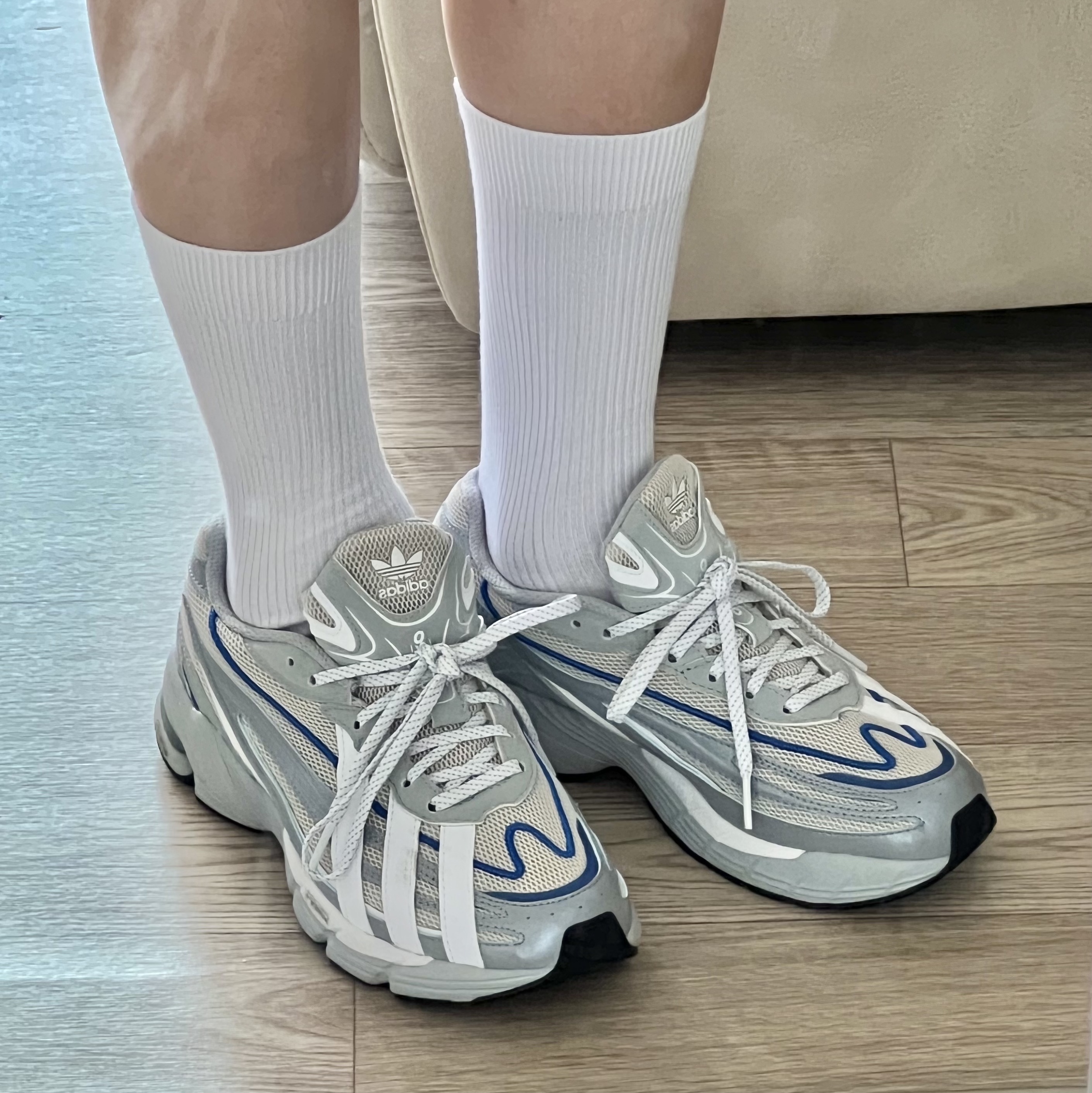 Adidas Orketro Bliss Cloud White 착용 스타일 - 2