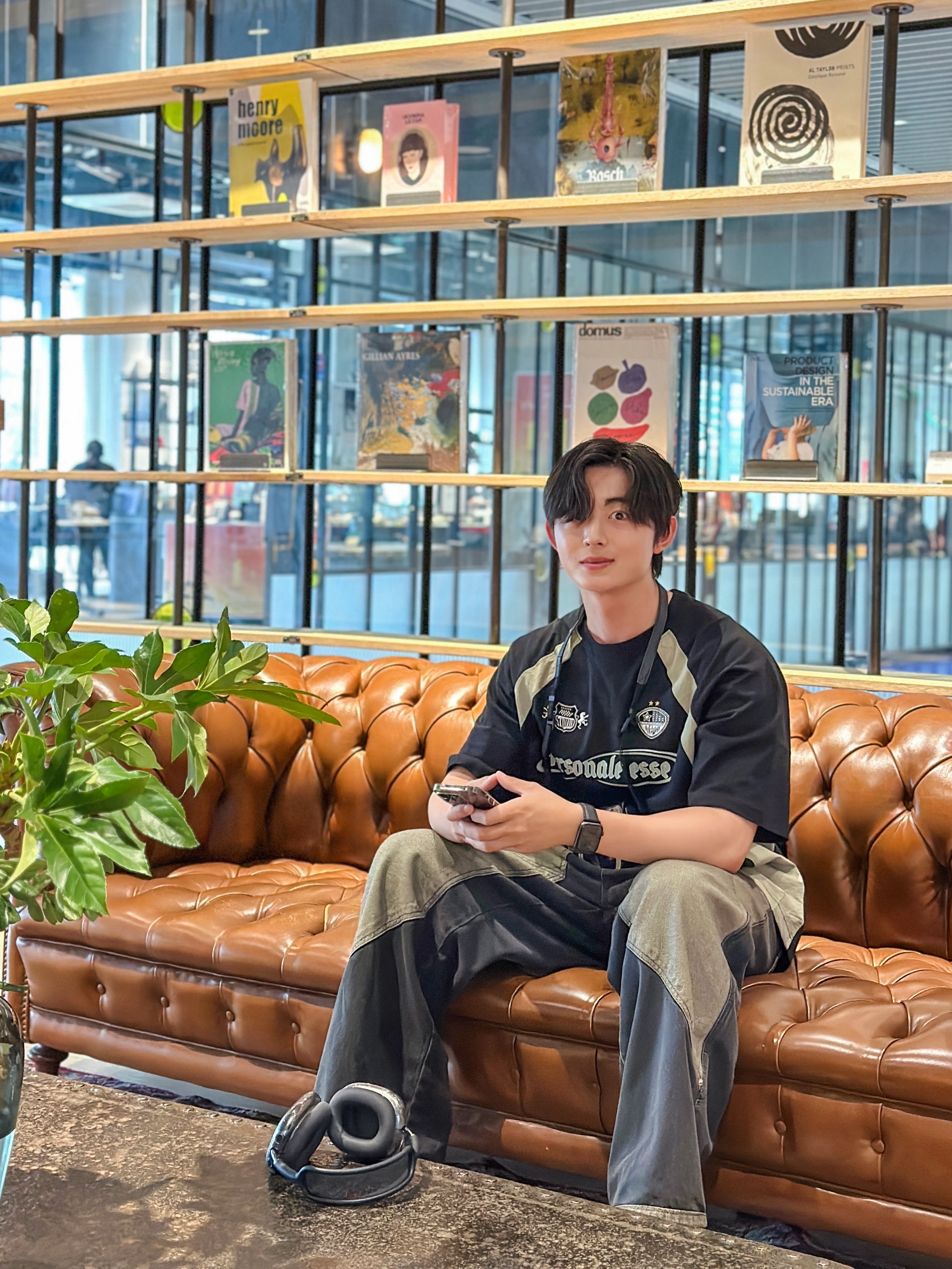 Maison Mihara Yasuhiro x Phenomenon Blakey OG Sole Canvas Low-top Sneakers White, Apple AirPods Max Lightning Space Gray (Korean Ver.) 착용 스타일 - 3
