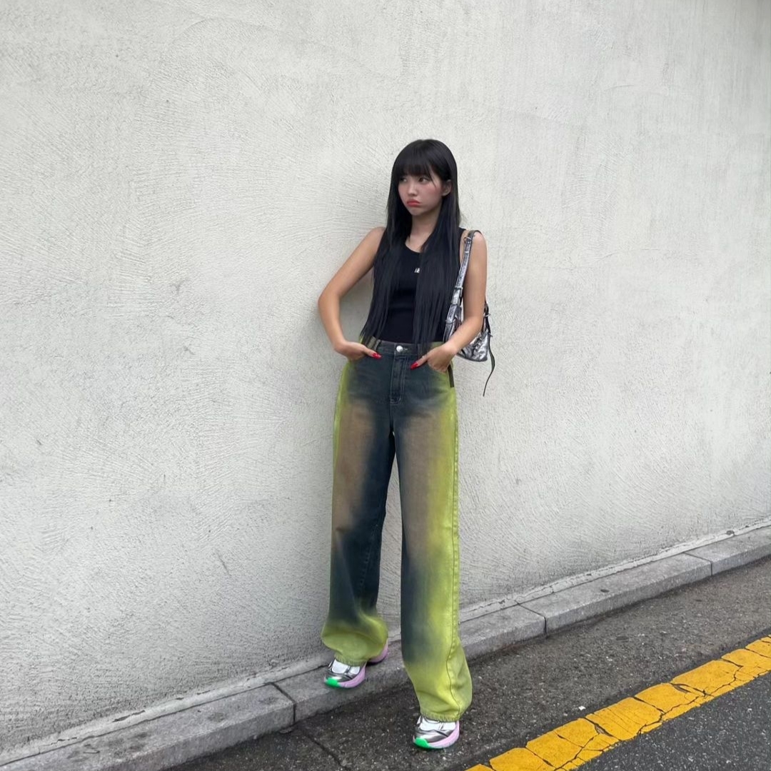 Givenchy Mini Voyou Bag in Laminated Leather Silver Grey 착용 스타일 - 5