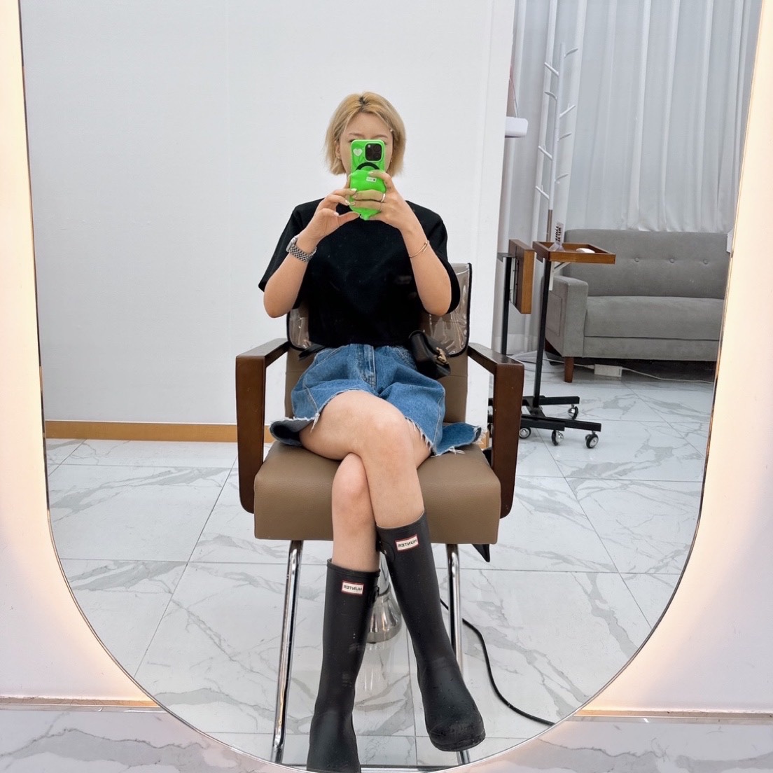 (W) Hunter Original Tall Rain Boots Black 착용 스타일