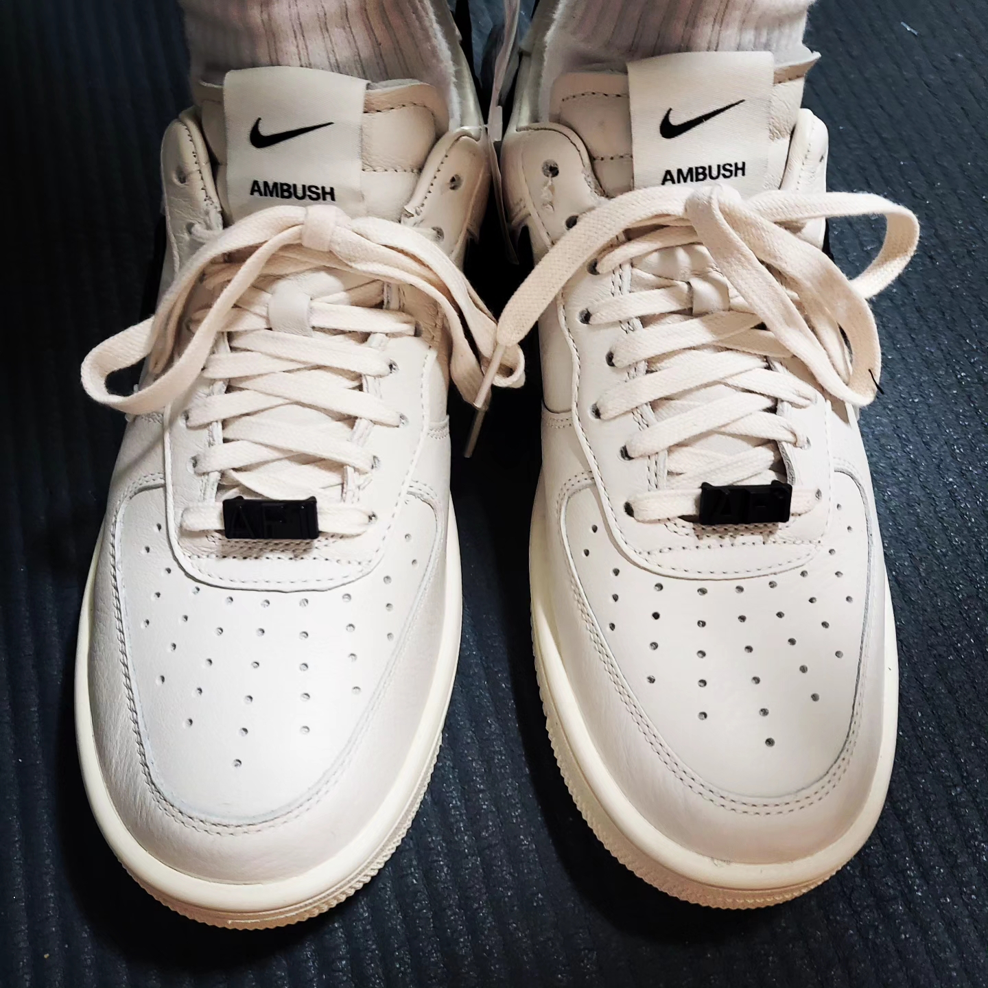 Nike x Ambush Air Force 1 Low SP Phantom 착용 스타일 - 3