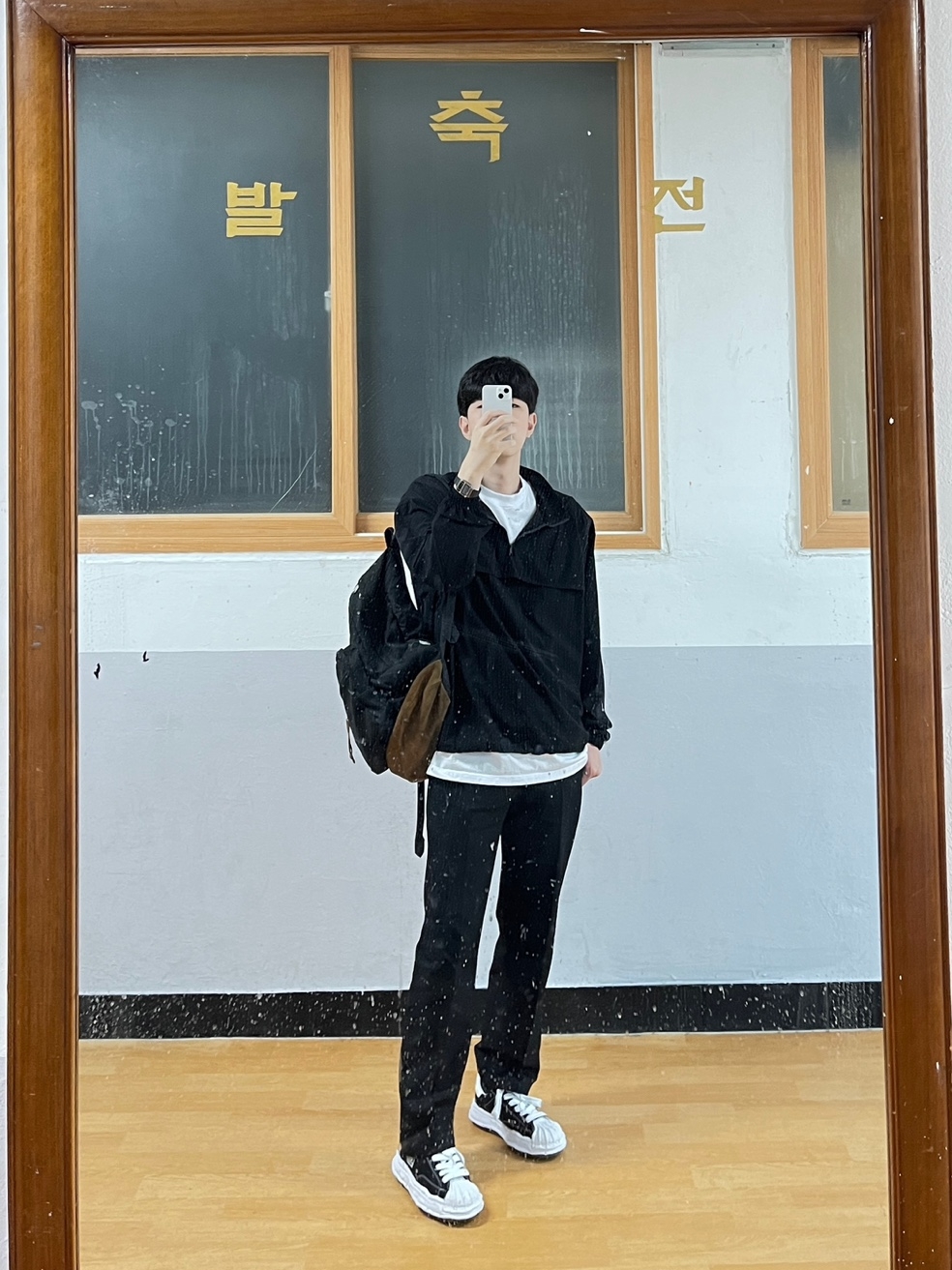 Maison Mihara Yasuhiro Blakey OG Sole Canvas Low-top Sneakers Black White, (W) Nike ACG Half Zip Anorak Black 착용 스타일 - 1