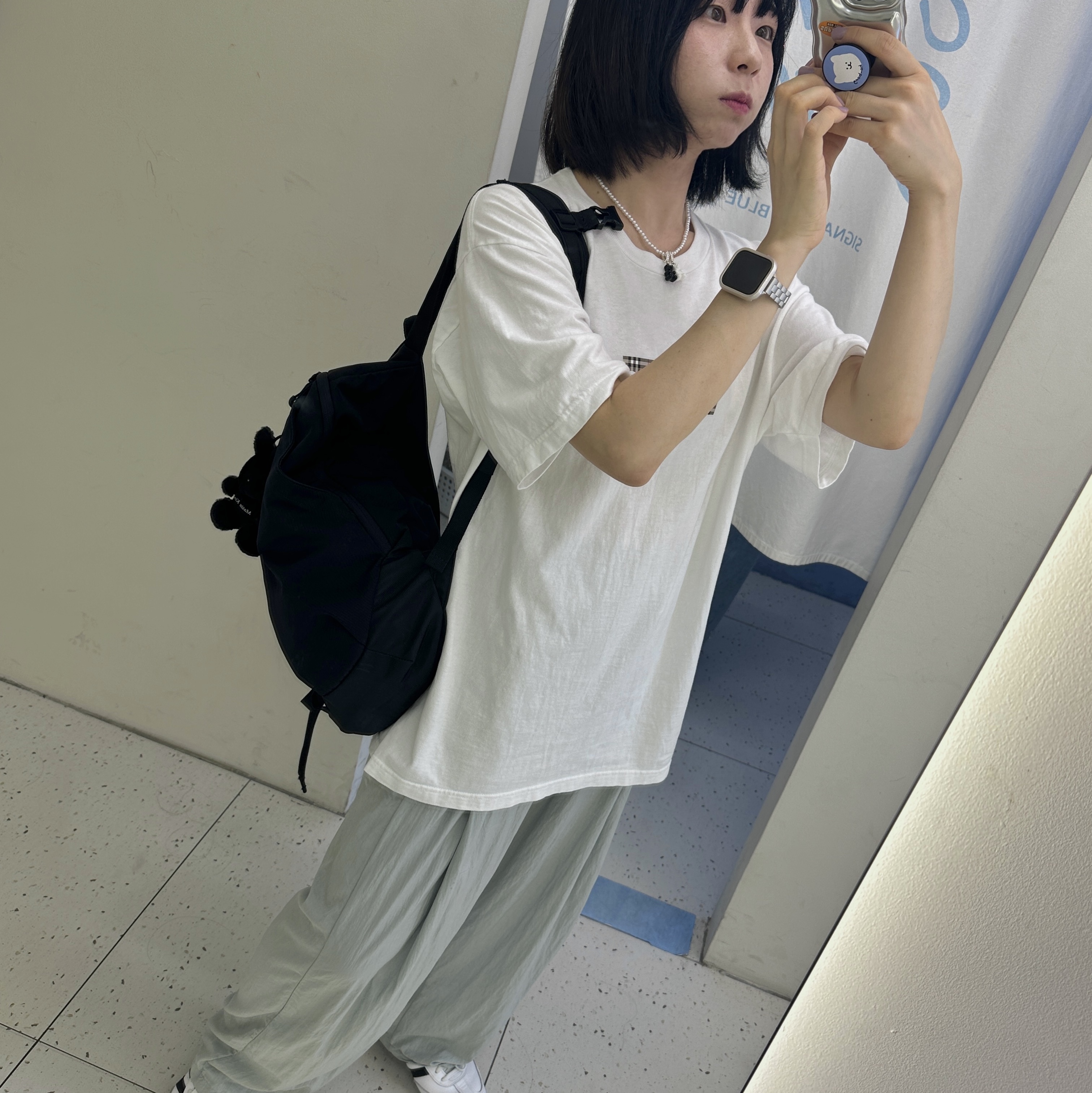 Adidas x Dill Samba White Black, Supreme x Burberry Box Logo T-Shirt White - 22SS 착용 스타일 - 2
