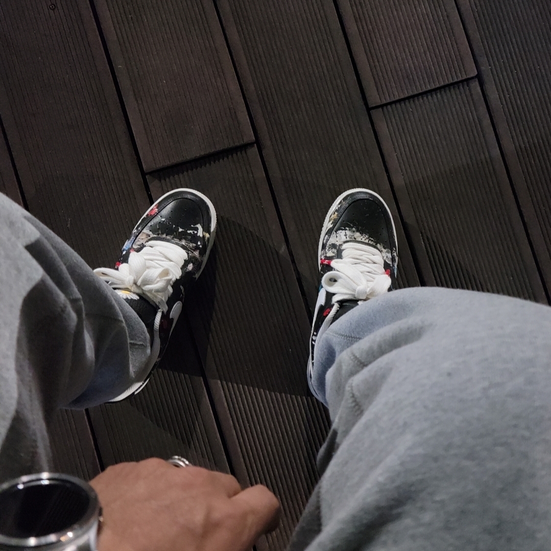 Nike x Peaceminusone Air Force 1 Low Para-Noise 착용 스타일