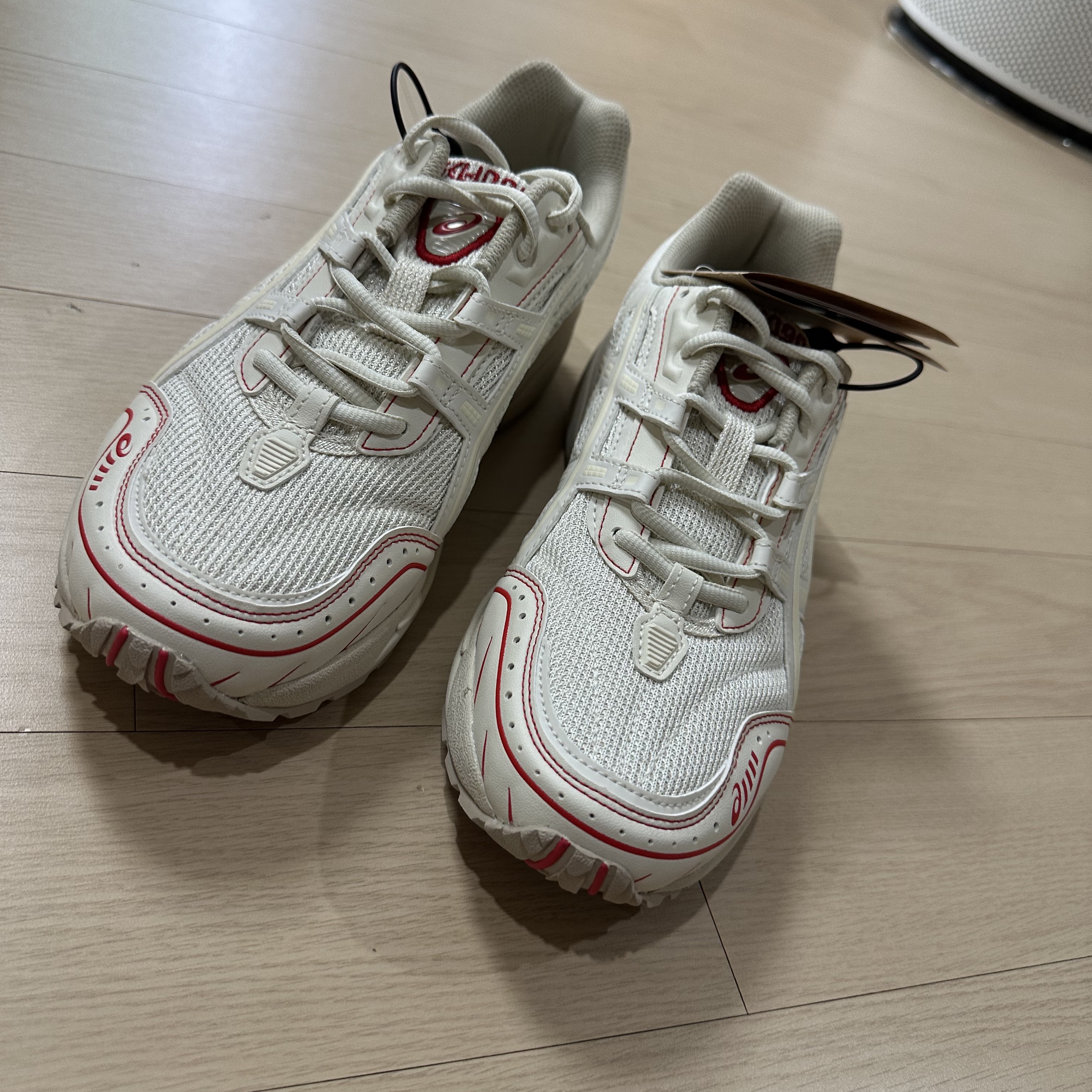 Asics Gel-1090 Birch 착용 스타일