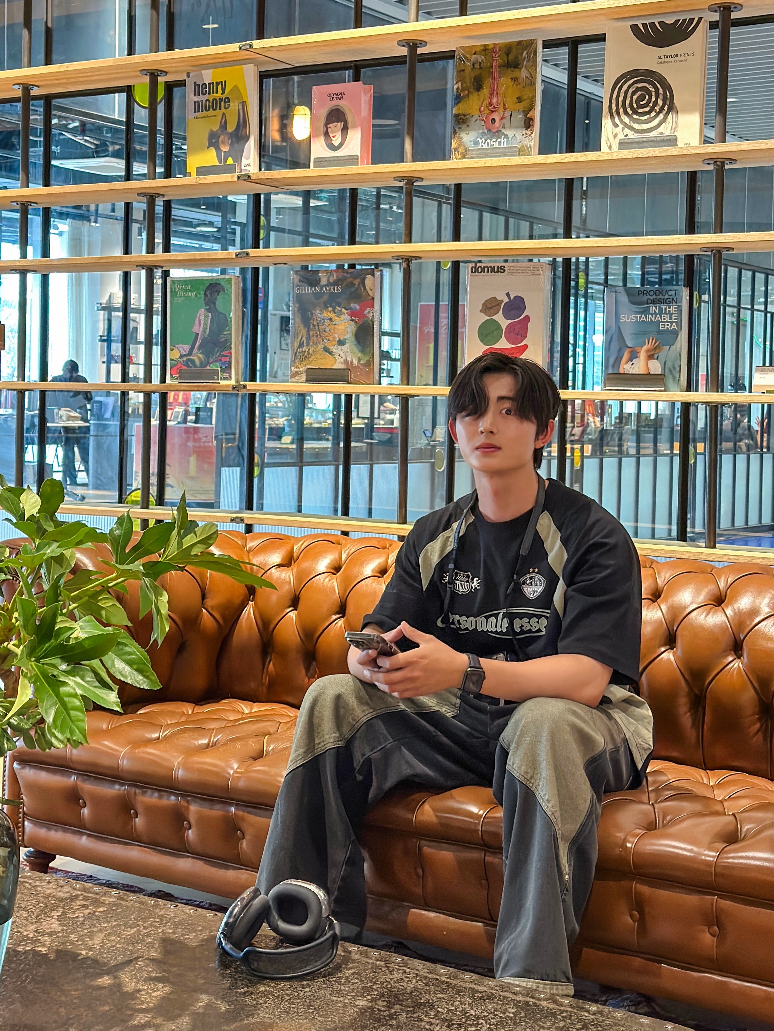 Maison Mihara Yasuhiro x Phenomenon Blakey OG Sole Canvas Low-top Sneakers White, Apple AirPods Max Lightning Space Gray (Korean Ver.) 착용 스타일 - 4