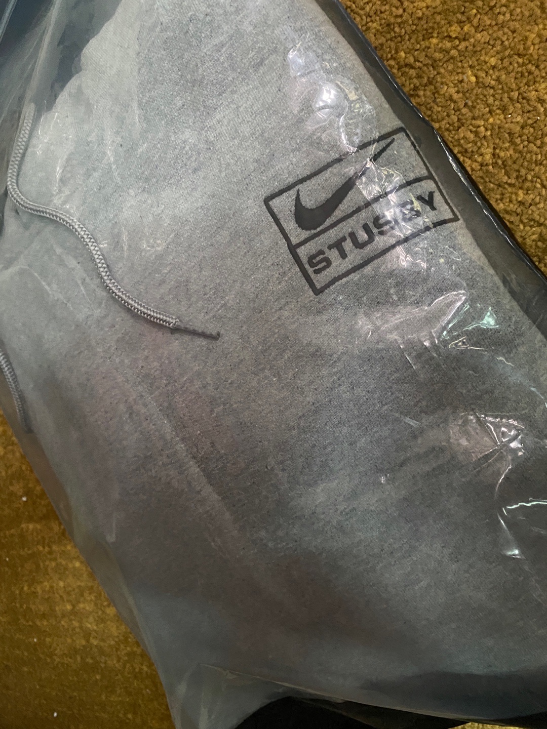 Nike x Stussy NRG RA Pullover Hoodie Dark Grey Heather (DJ9488-063) 착용 스타일