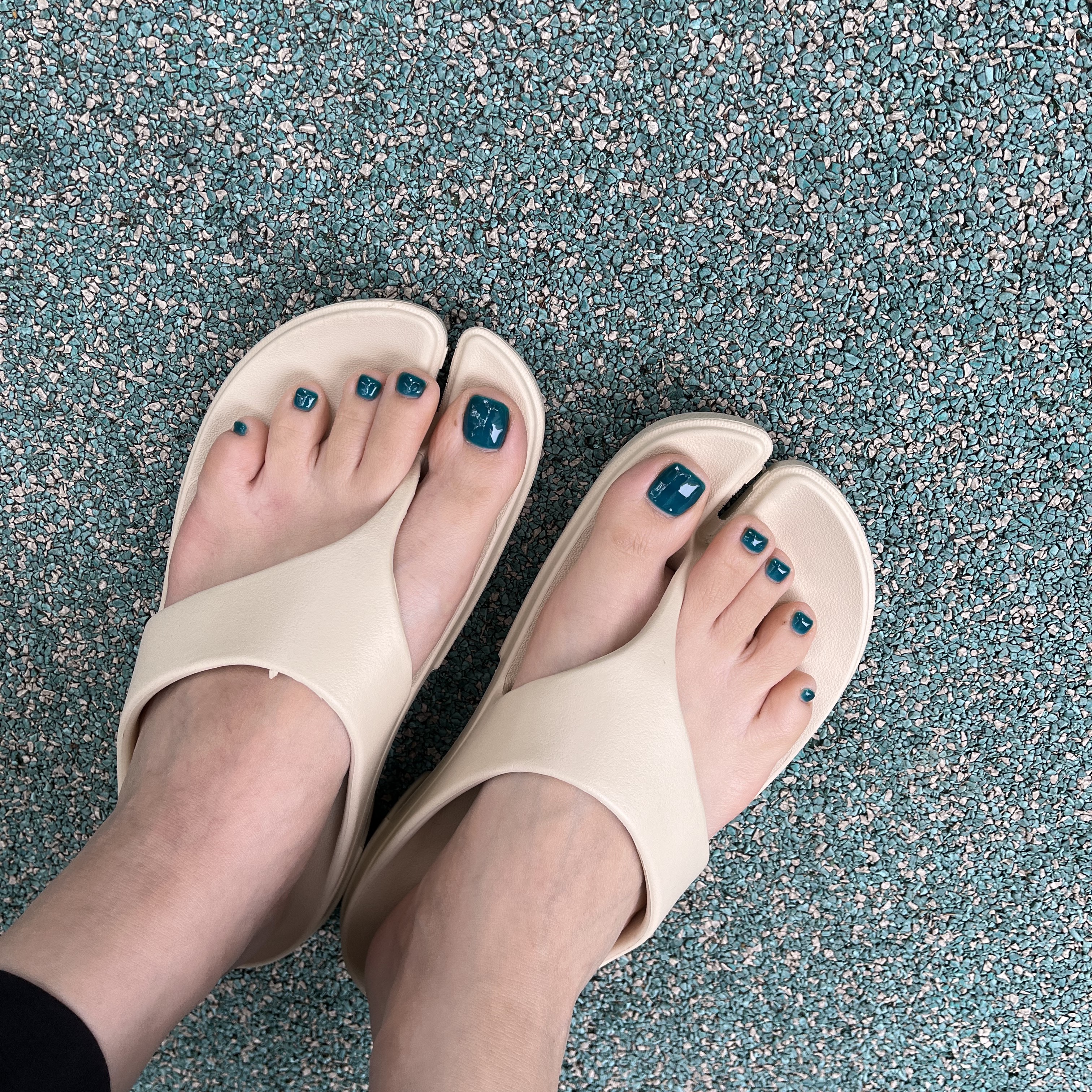 PAES Flipflop 01 Cream 착용 스타일 - 1