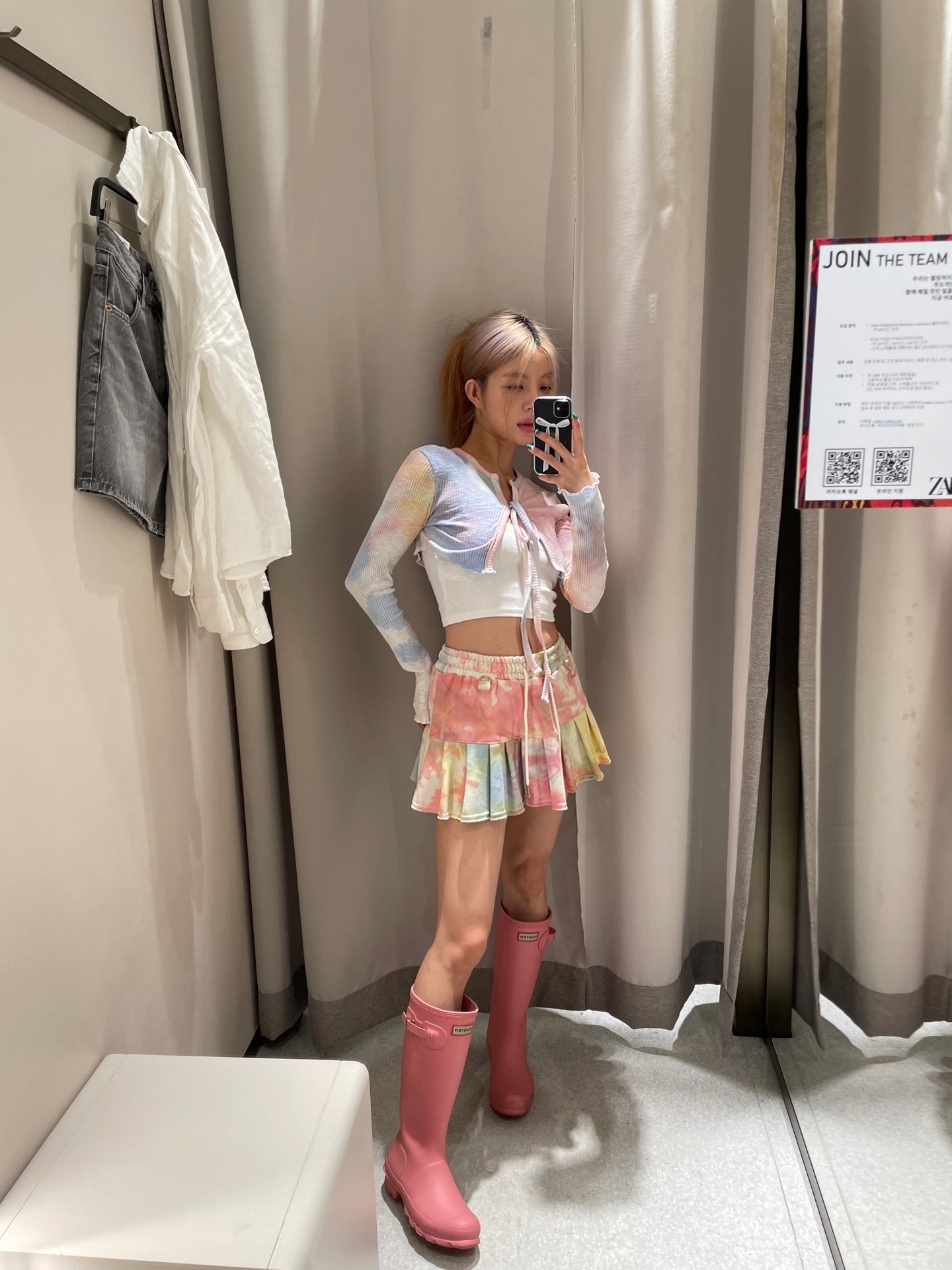 (W) Hunter Original Tall Wellington Boots Faded Rose 착용 스타일 - 3