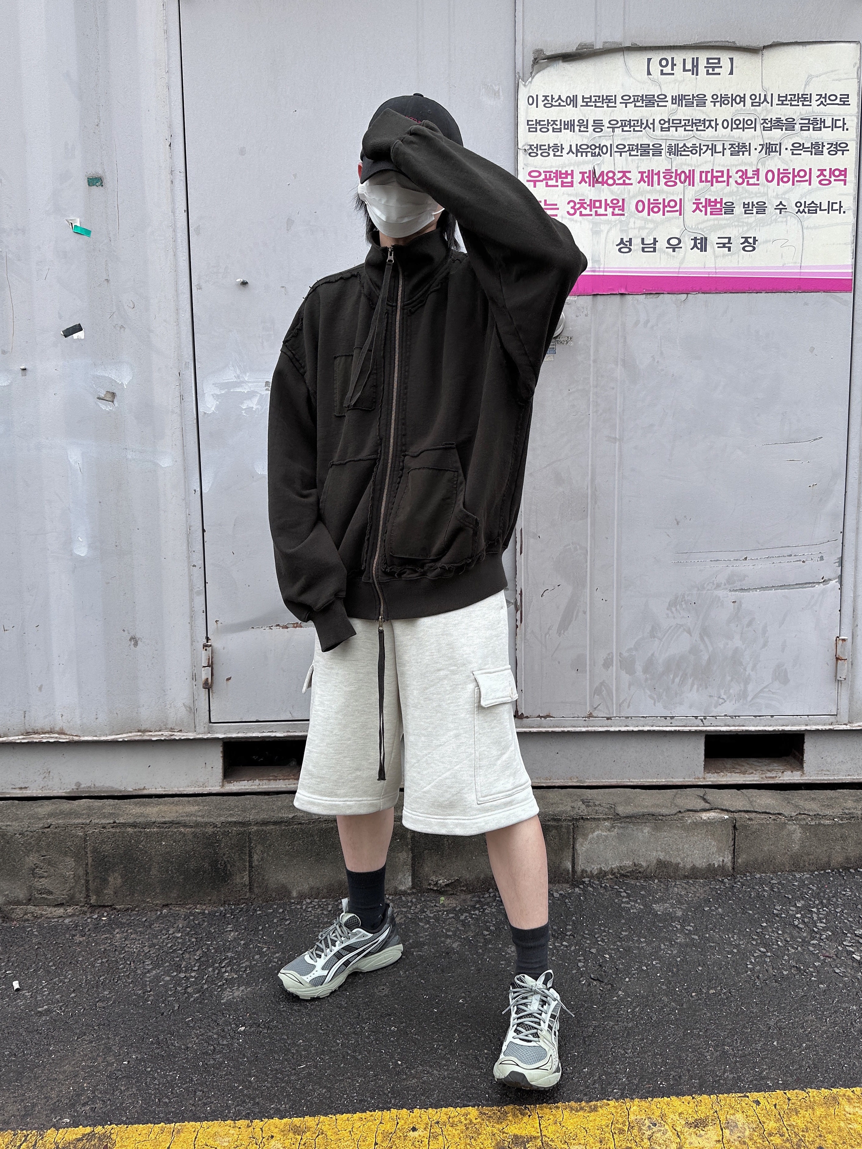 Undermycar Gaor Multi Patched Vintage Zip-Up Ganache - 23SS, Asics UB1-S Gel-Kayano 14 Piedmont Grey 착용 스타일 - 1