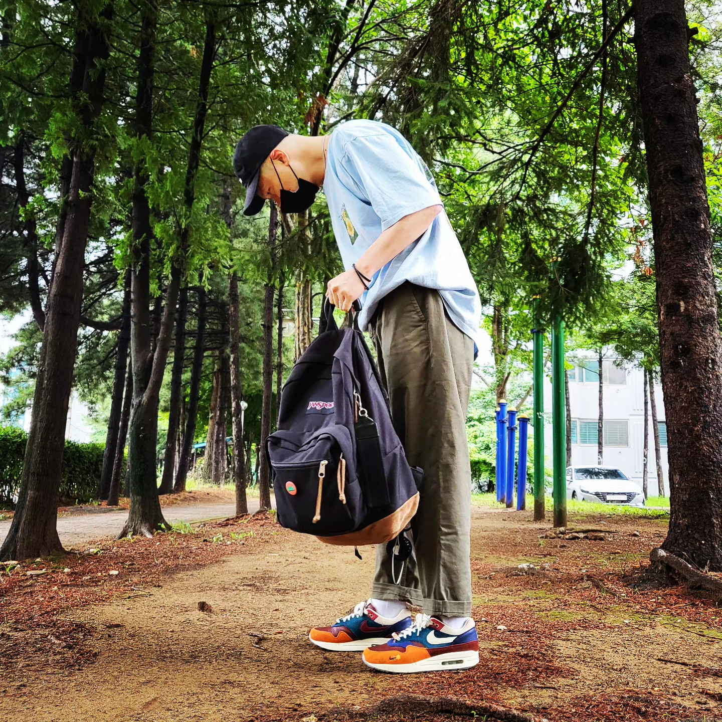 Supreme Washed Chino Twill Camp Cap Black, Stussy Flower Grid Pigment Dyed T-Shirt Sky Blue 착용 스타일 - 1