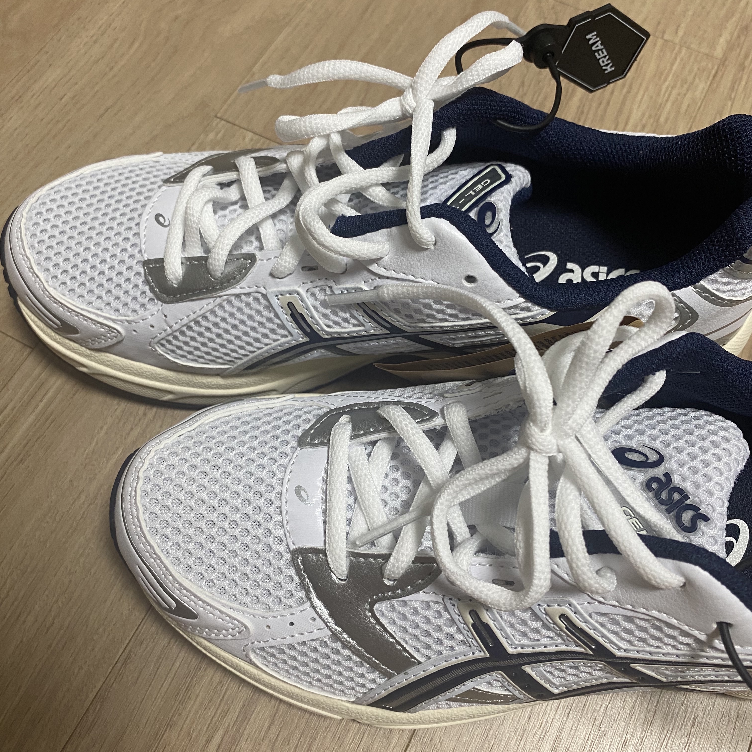 (W) Asics Gel-1130 White Midnight 착용 스타일