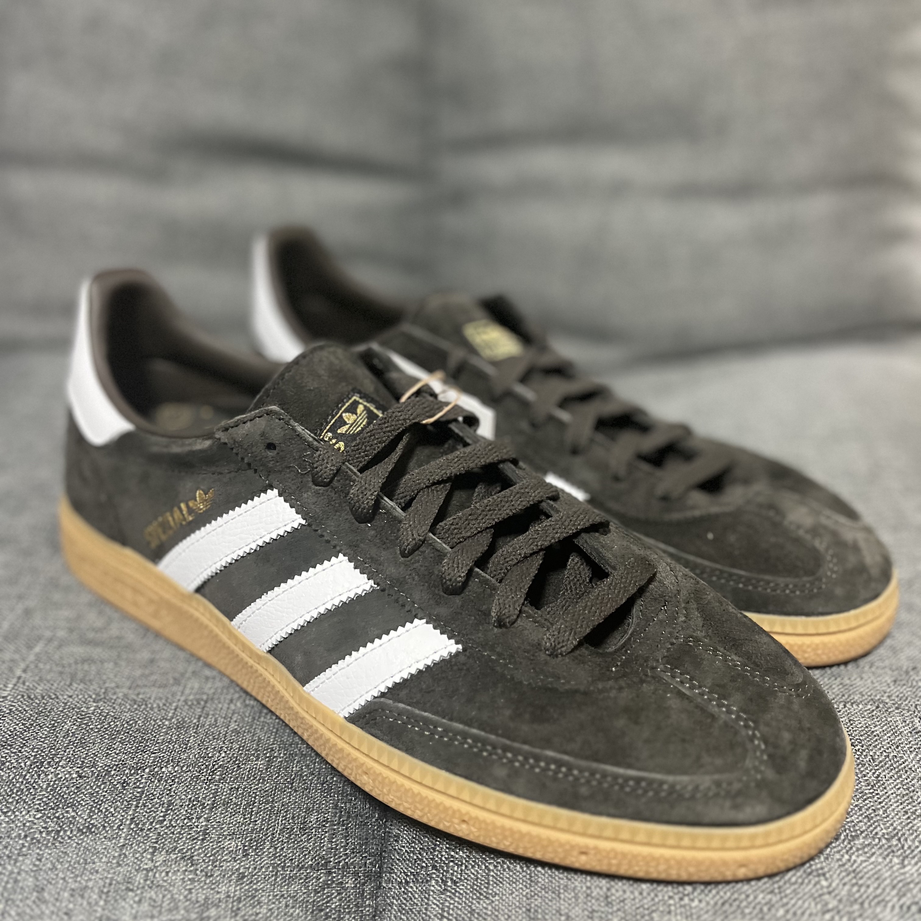 Adidas Spezial Handball Shadow Olive Cloud White 착용 스타일