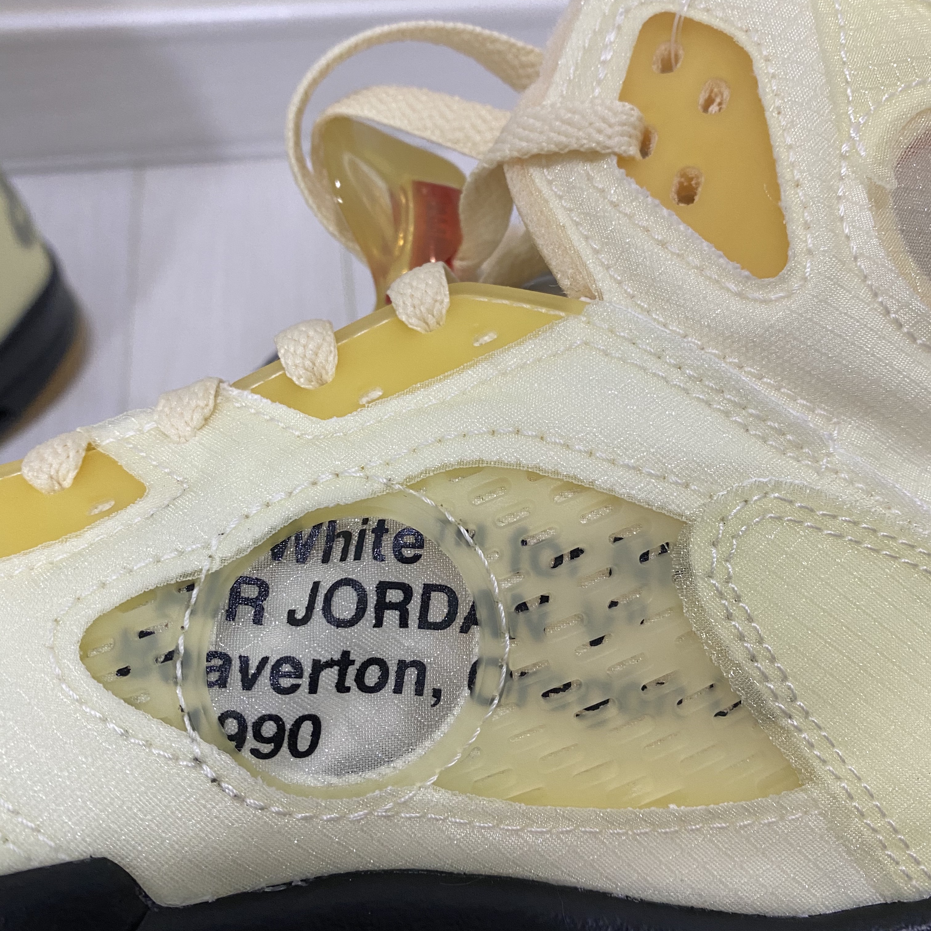 Jordan 5 x Off-White Retro SP Sail Fire Red 착용 스타일 - 5