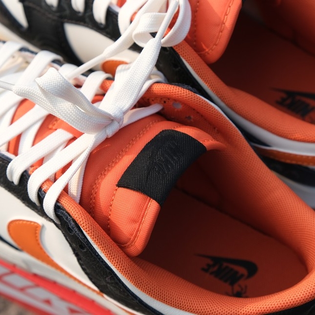 Nike Dunk Low Retro PRM Halloween 착용 스타일