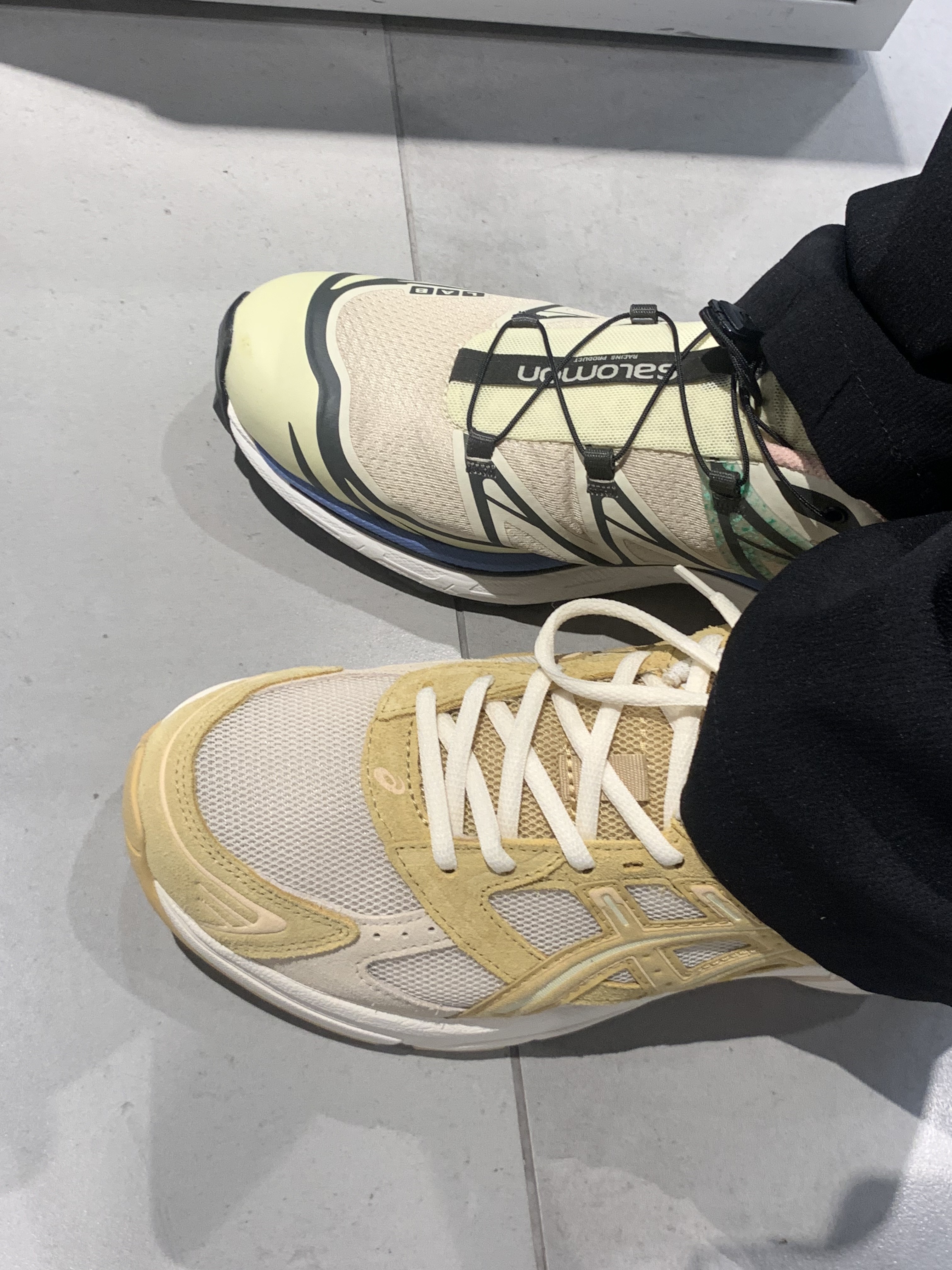 Salomon XT-6 Mindful 2 Moth Vanilla, Asics Gel-1130 Vanilla Mineral Brown 착용 스타일