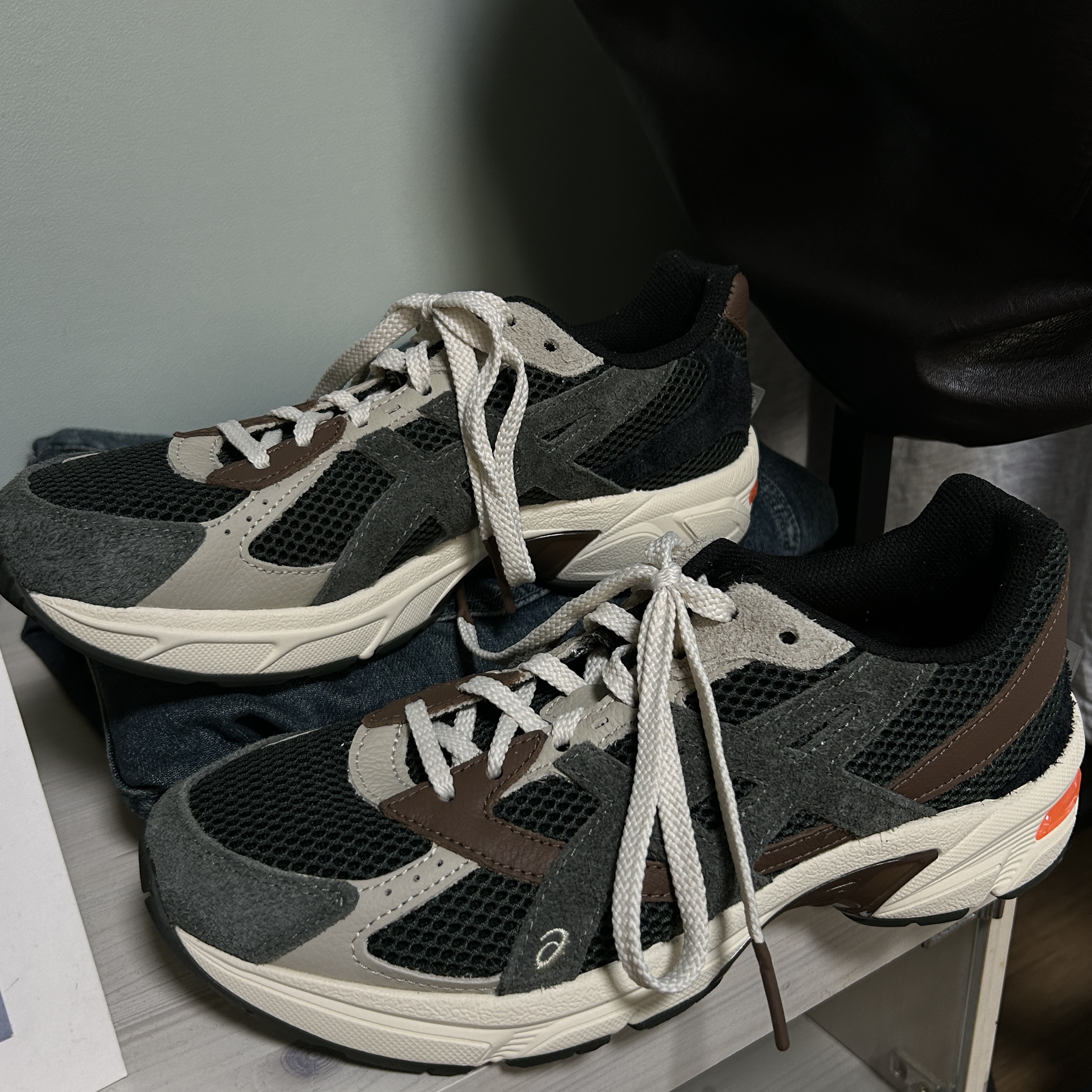 Asics x Hal Studios Gel-1130 MK-II Forest 착용 스타일 - 1