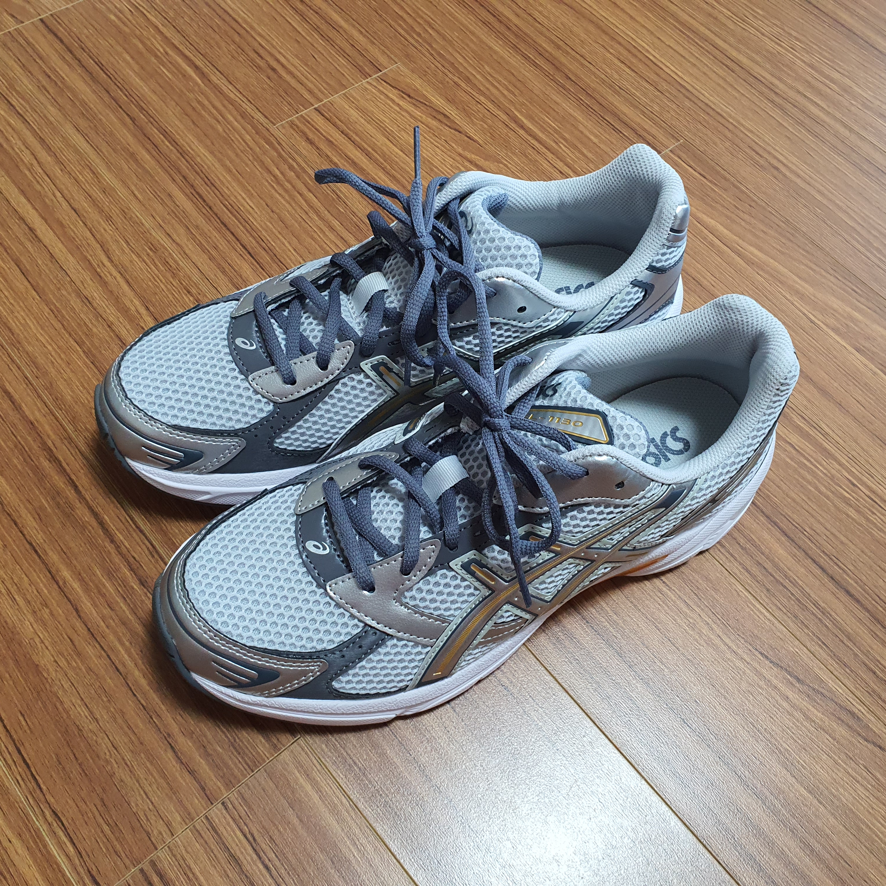 Asics Gel-1130 Polar Shade Pure Silver 착용 스타일 - 2