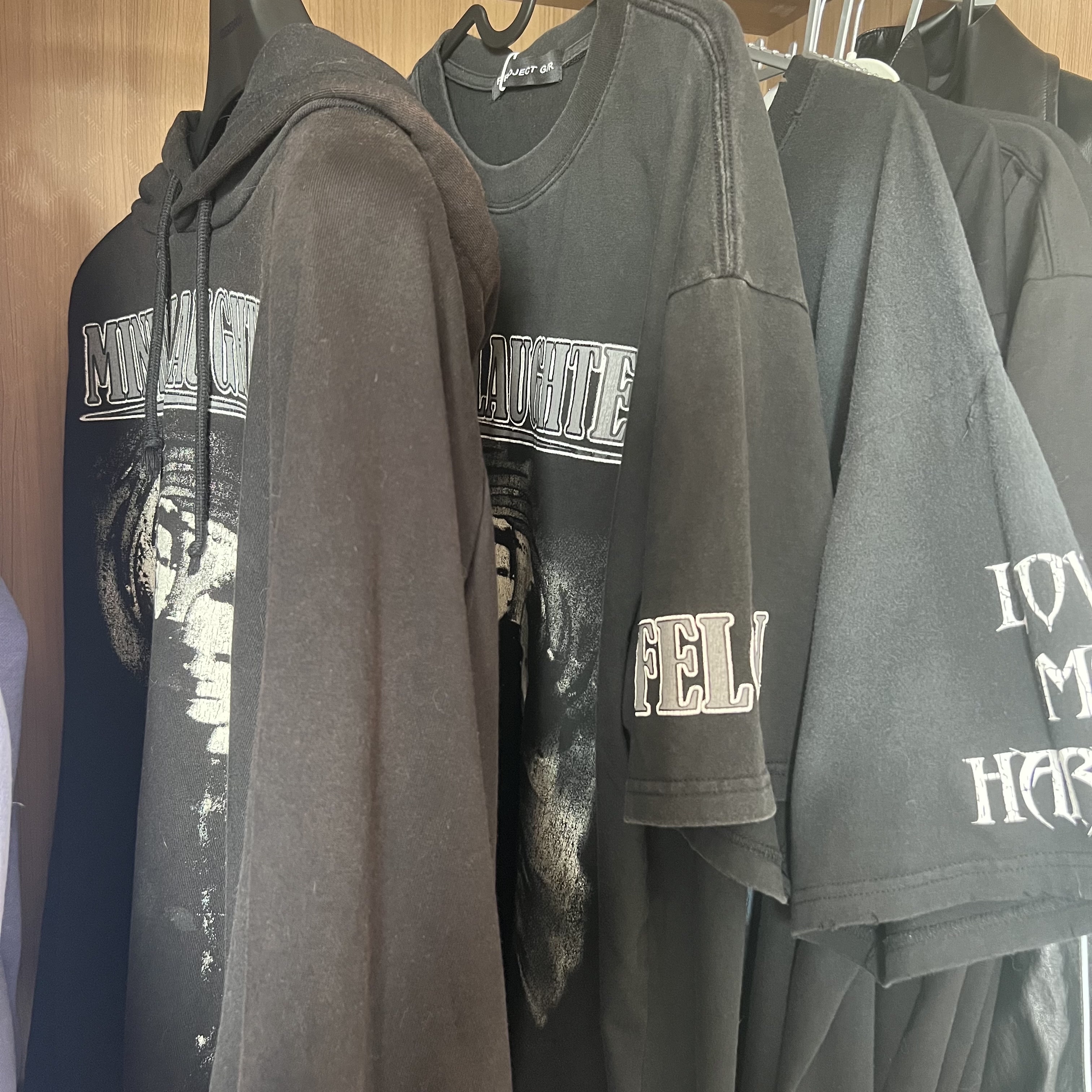 Project G/R Mind Slaughter Vintage Washeed T-Shirt Black, Project G/R Mind Slaughter Vintage Washeed Hoodie Black 착용 스타일 - 3