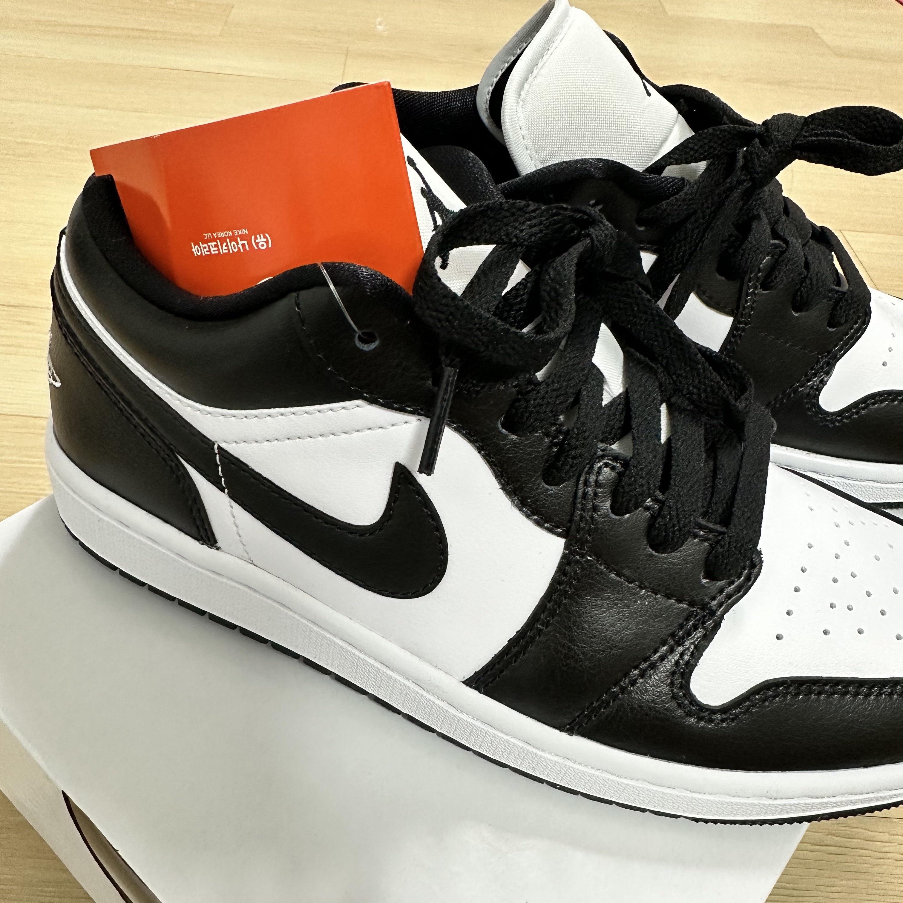 (W) Jordan 1 Low Black and White 착용 스타일 - 2