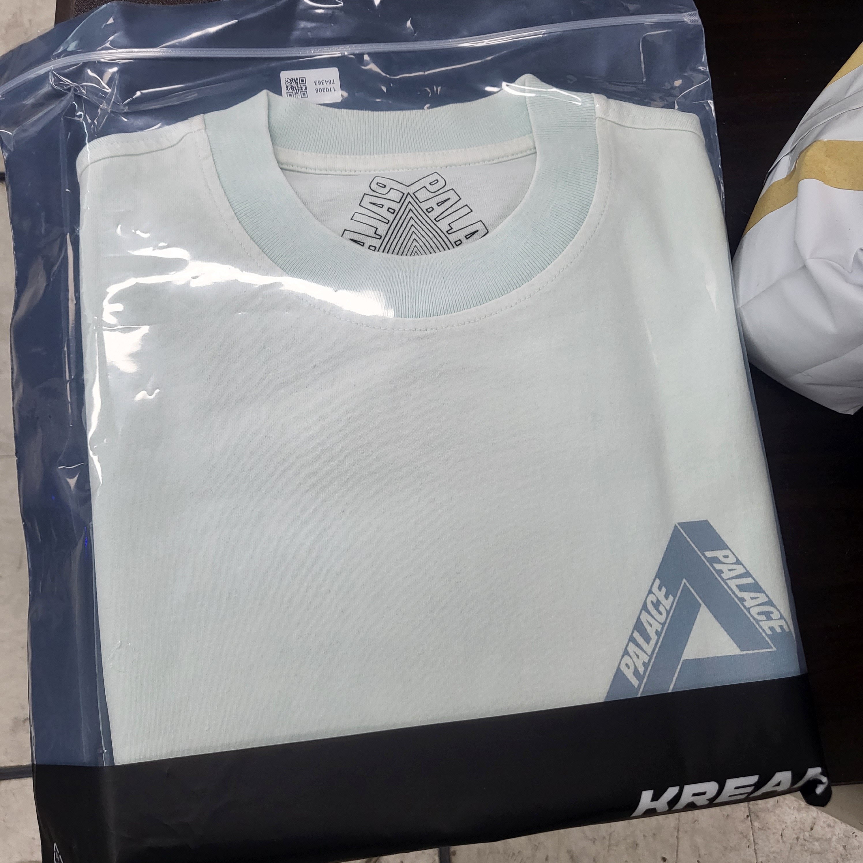 Palace Reacto Tri-Ferg T-Shirt Green - 23SS 착용 스타일 - 1