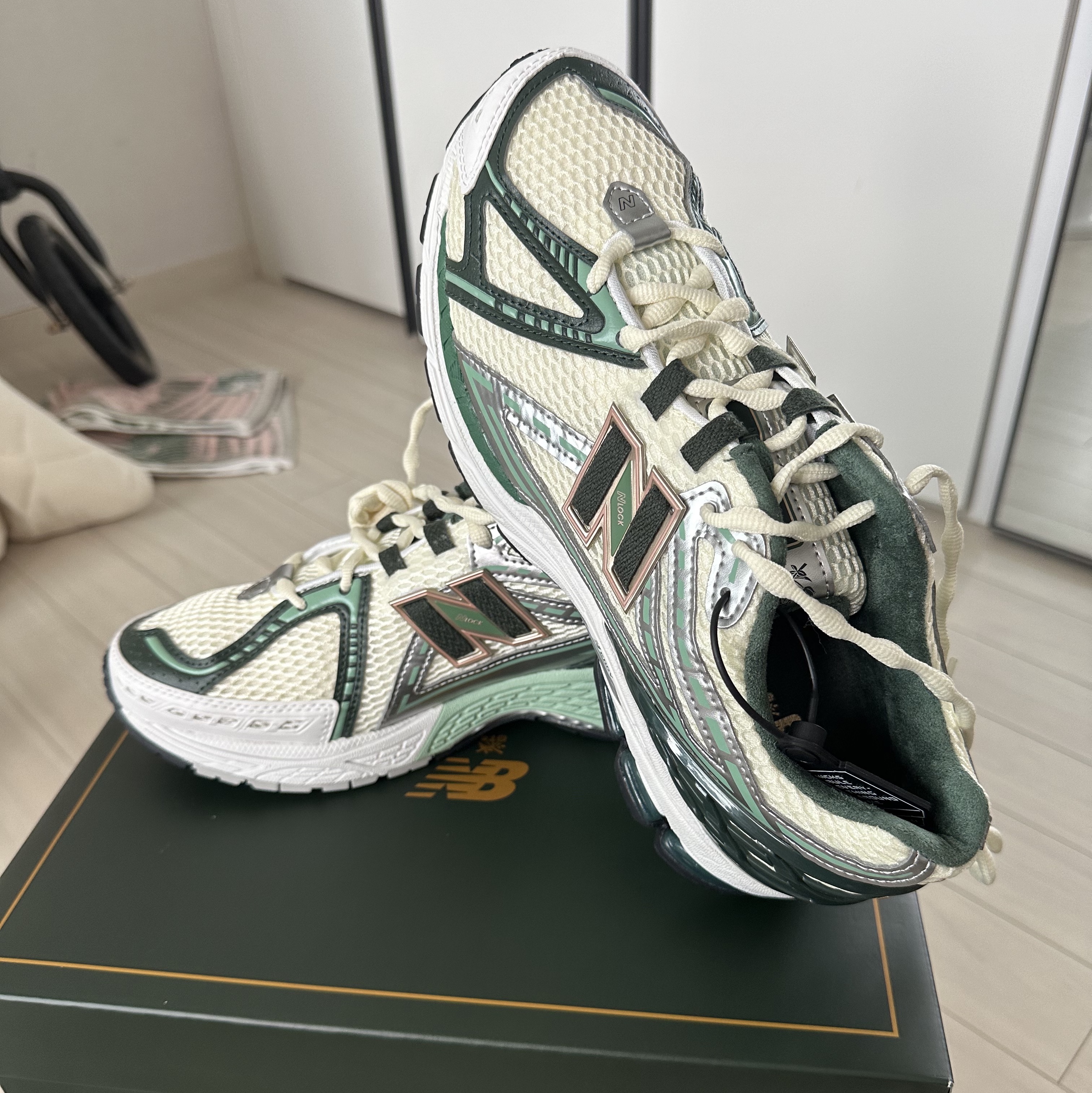 New Balance x Aime Leon Dore 1906R Jade 착용 스타일 - 1