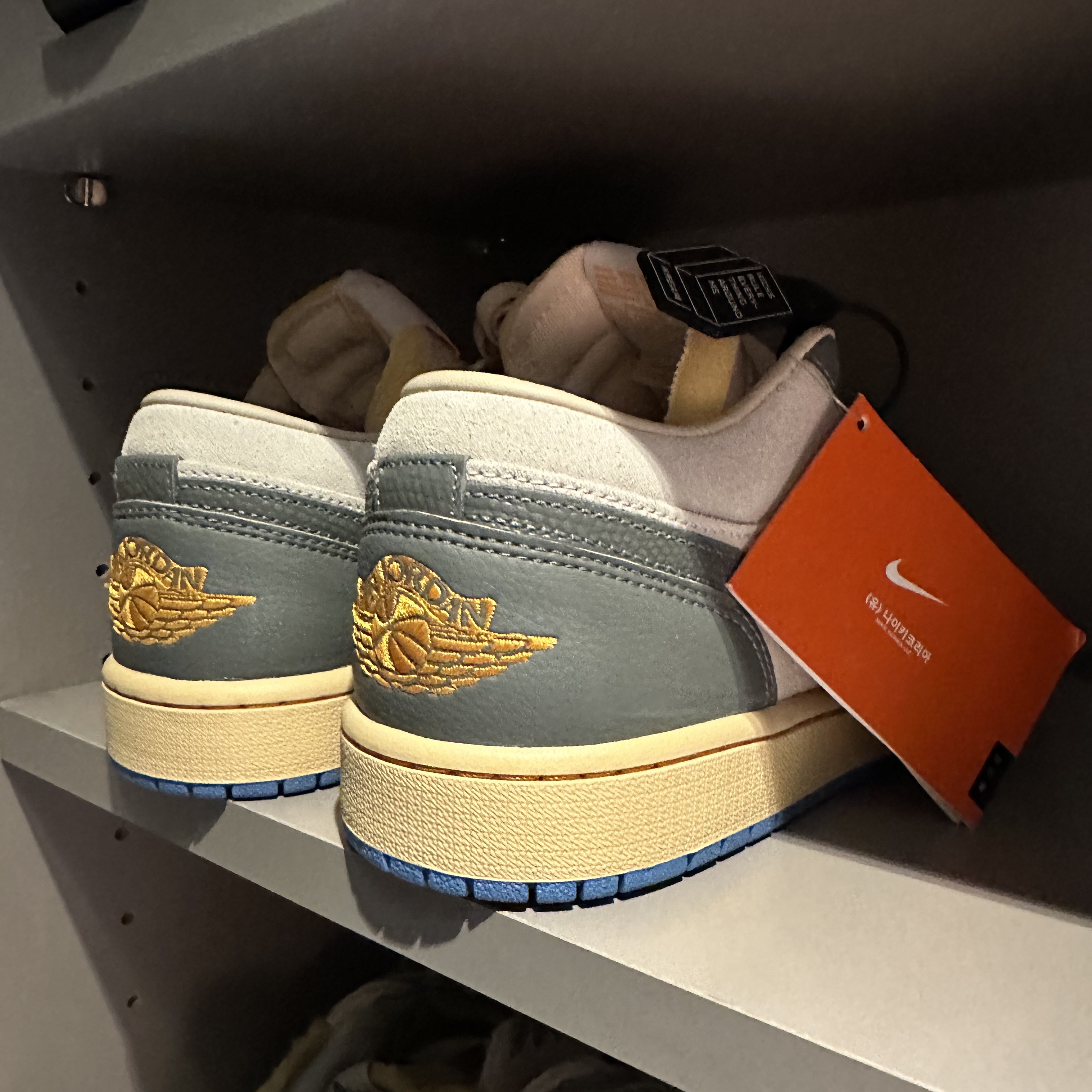 Jordan 1 Low SE Tokyo 96 착용 스타일
