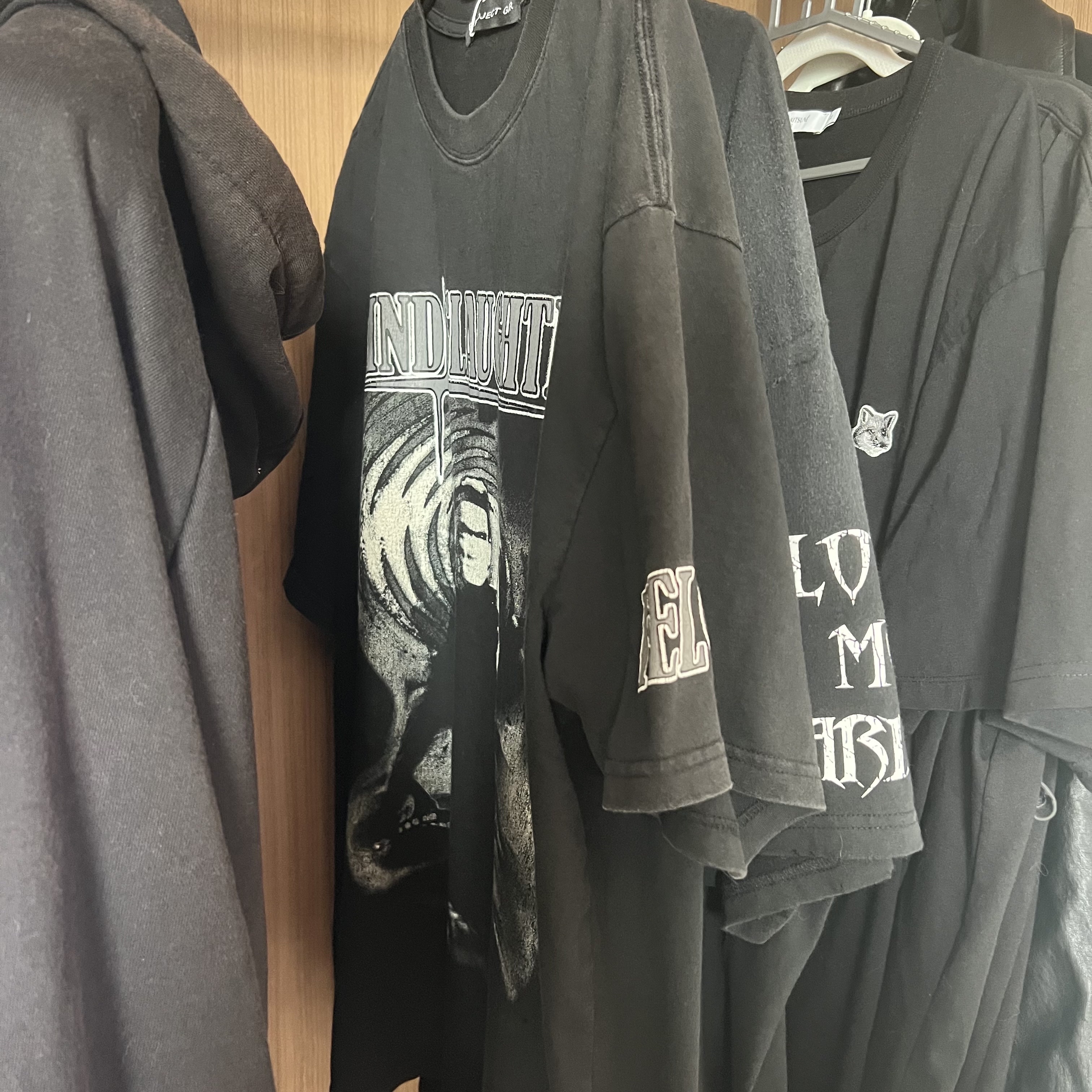 Project G/R Mind Slaughter Vintage Washeed T-Shirt Black, Project G/R Mind Slaughter Vintage Washeed Hoodie Black 착용 스타일 - 1
