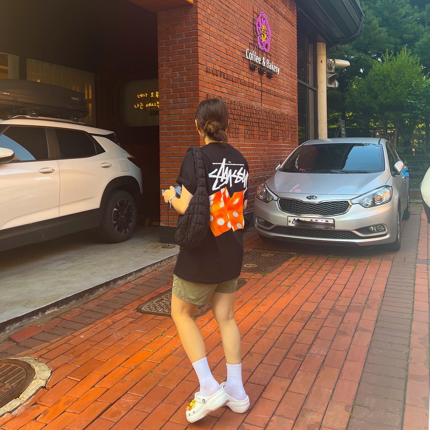 Stussy Diced Out T-Shirt Black, (W) Crocs Classic Platform Clog White 착용 스타일