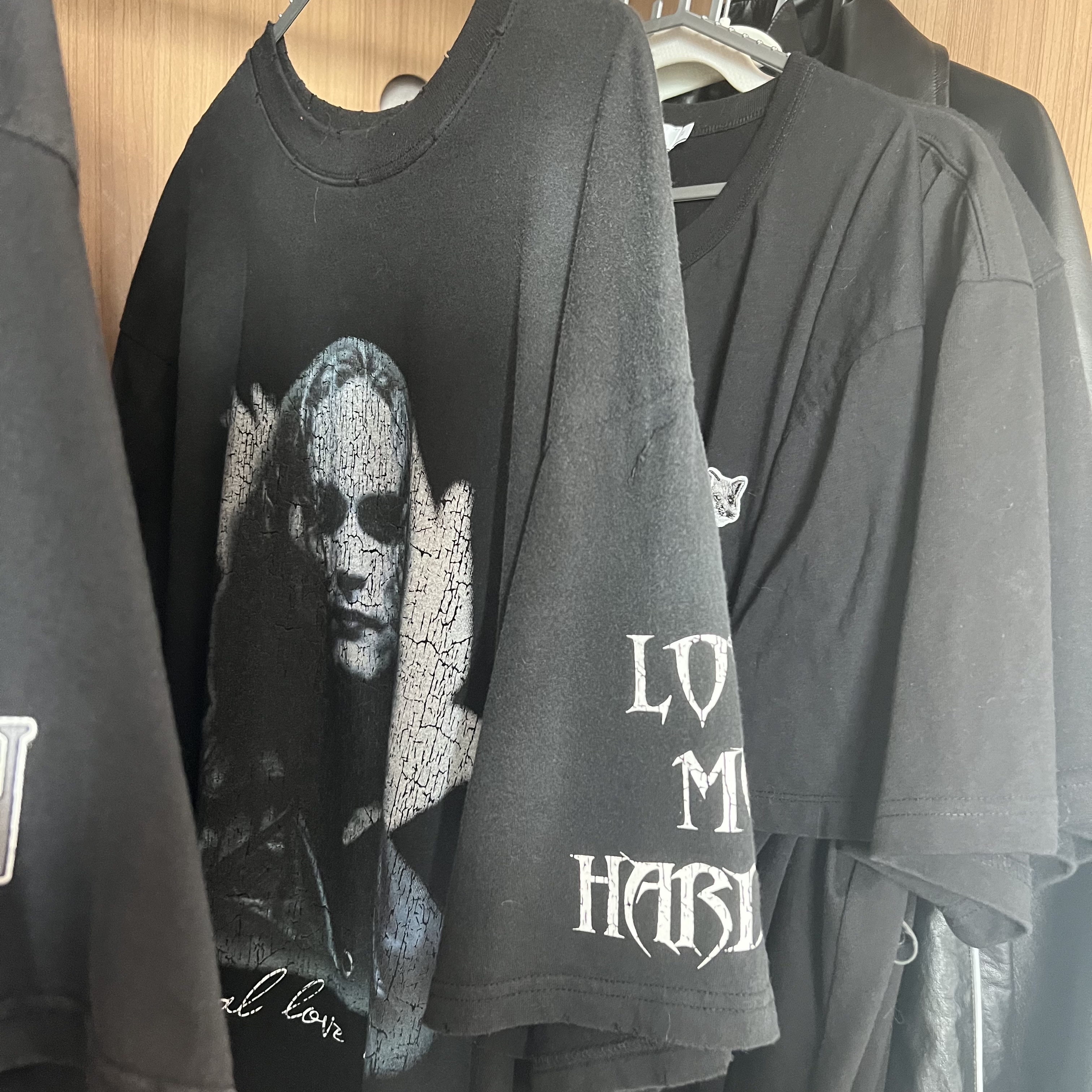 Project G/R Mind Slaughter Vintage Washeed T-Shirt Black, Project G/R Mind Slaughter Vintage Washeed Hoodie Black 착용 스타일 - 2